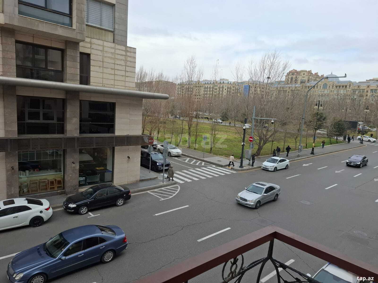 3-otaqlı mənzil, Səməd Vurğun küç., 80 m² (2)