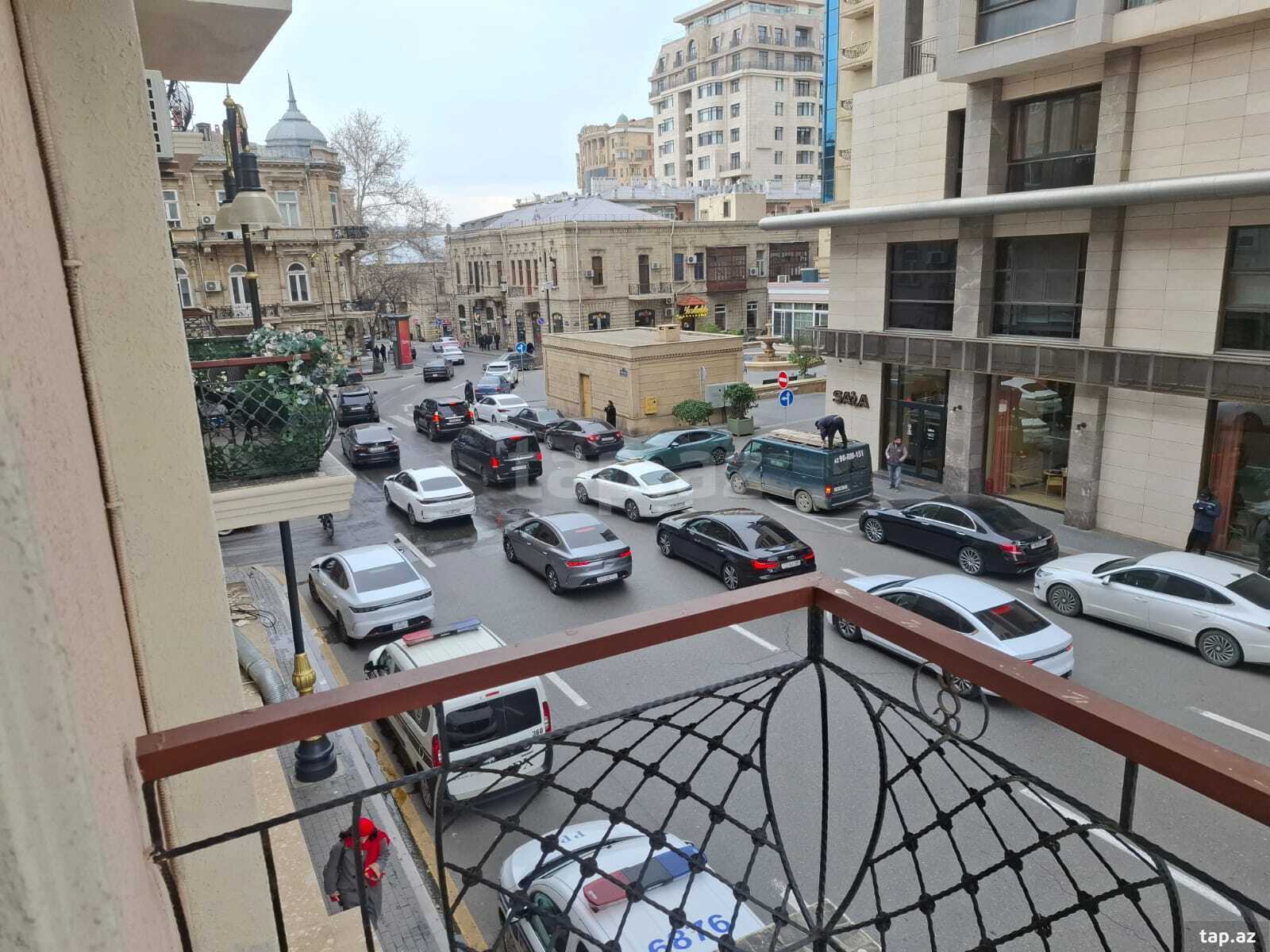 3-otaqlı mənzil, Səməd Vurğun küç., 80 m²