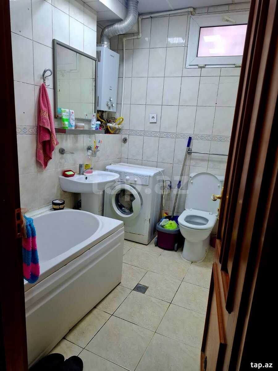 3-otaqlı mənzil, Səməd Vurğun küç., 80 m² (15)
