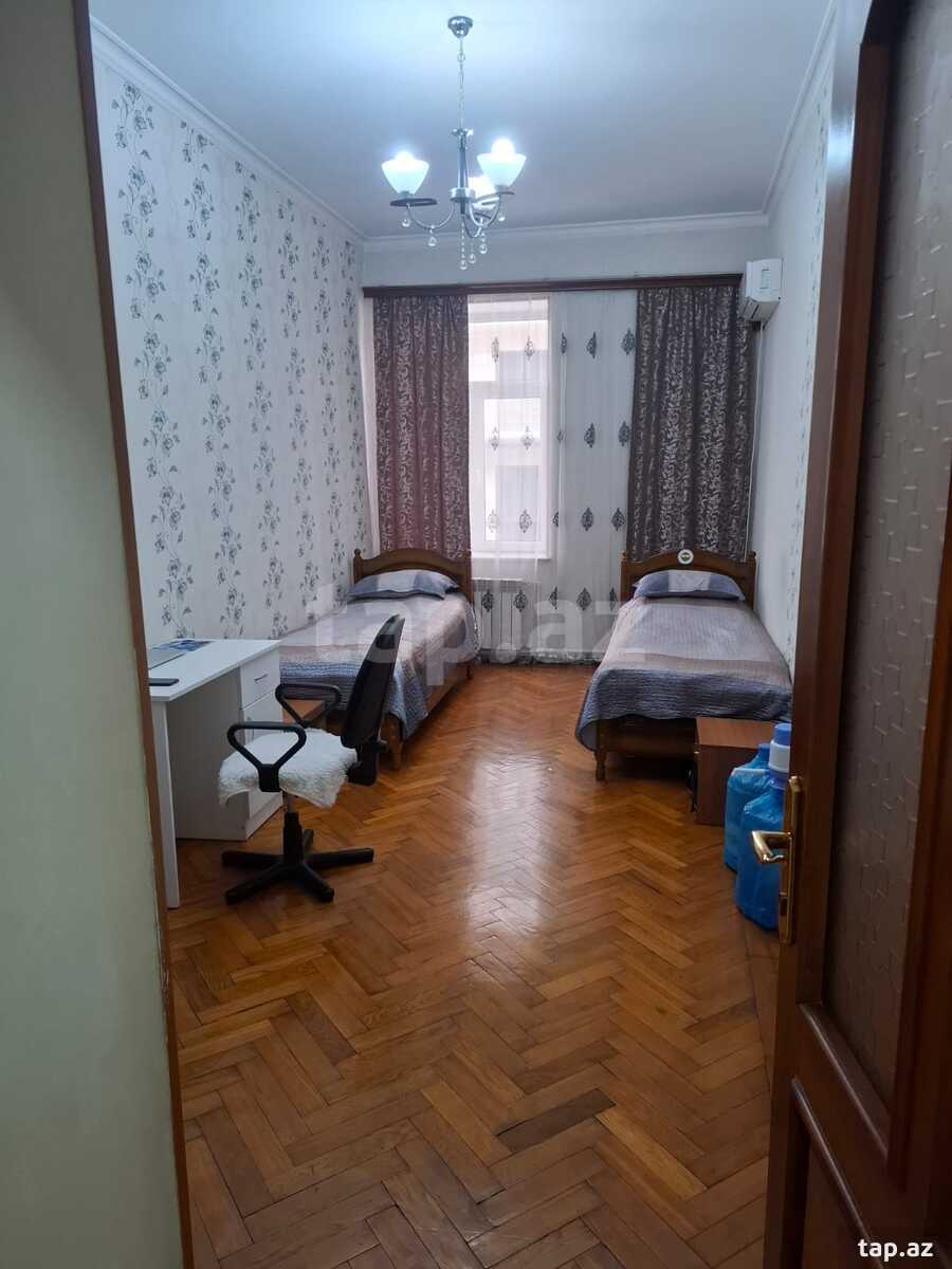 3-otaqlı mənzil, Səməd Vurğun küç., 80 m² (13)
