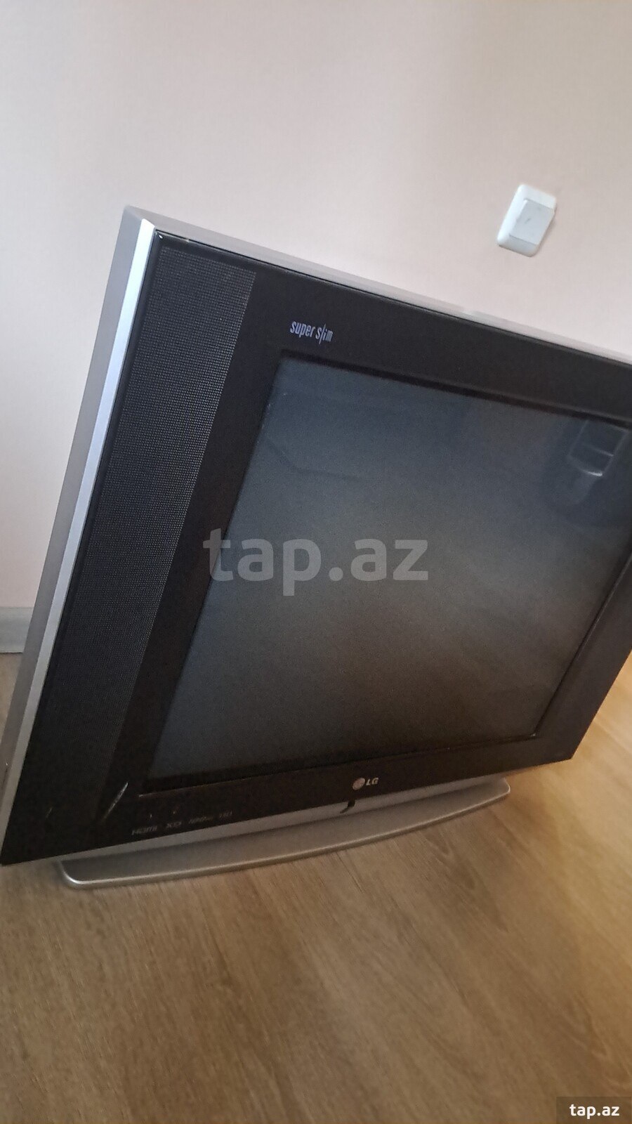 Televizor LG (2)