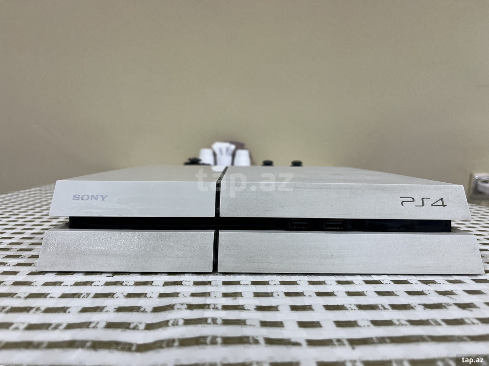 Sony PlayStation 4, 500GB (2)