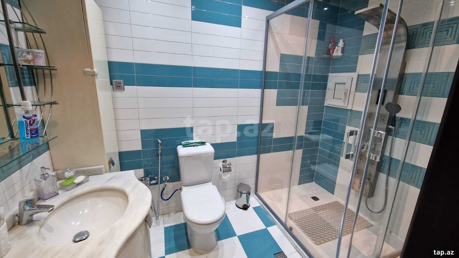 3-otaqlı yeni tikili, Nizami m., 125 m²