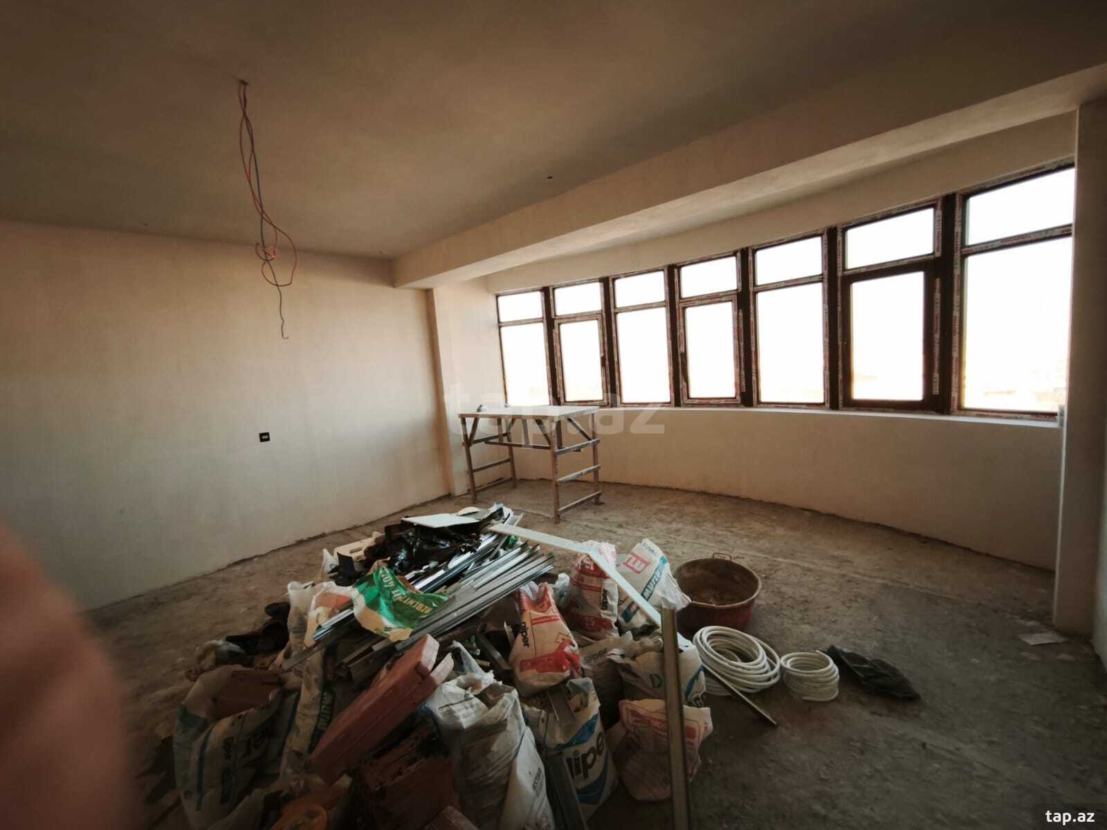 3-otaqlı yeni tikili, Moskva pr. 31-68, 190 m²