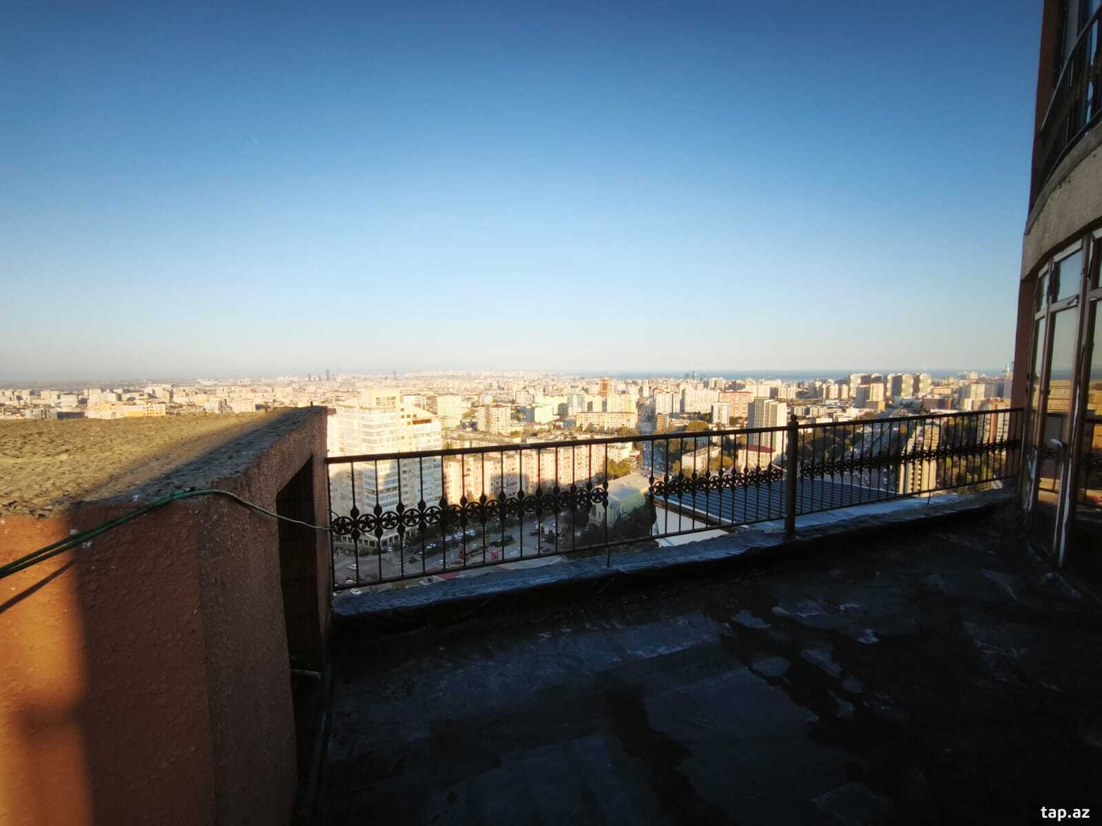 3-otaqlı yeni tikili, Moskva pr. 31-68, 190 m²
