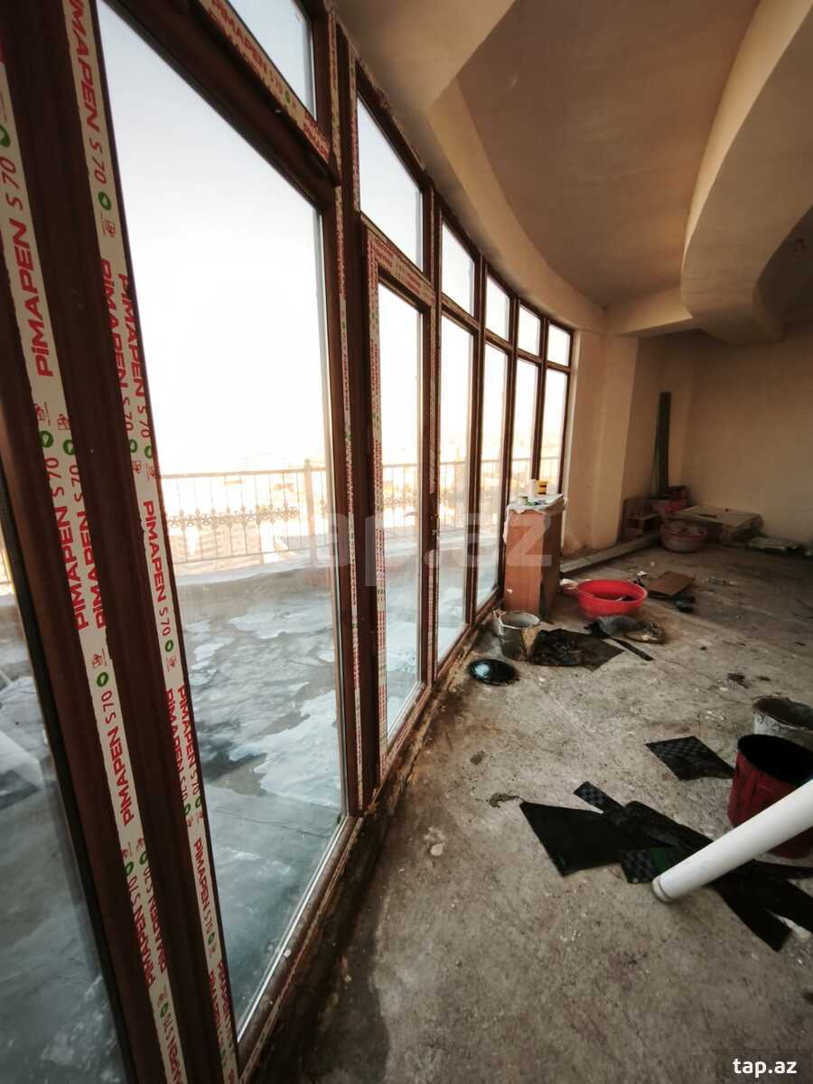 3-otaqlı yeni tikili, Moskva pr. 31-68, 190 m²