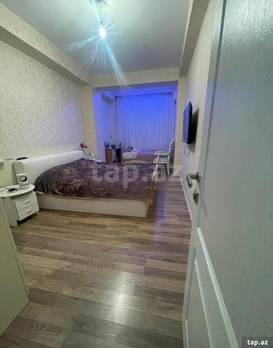 2-otaqlı yeni tikili, İnşaatçılar m., 80 m²