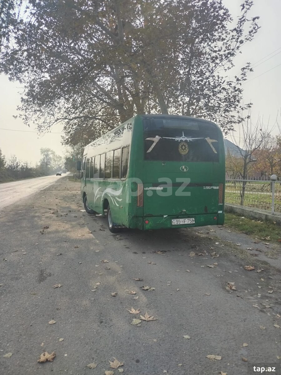 Avtobus Mercedes-Benz, 2008 il (12)