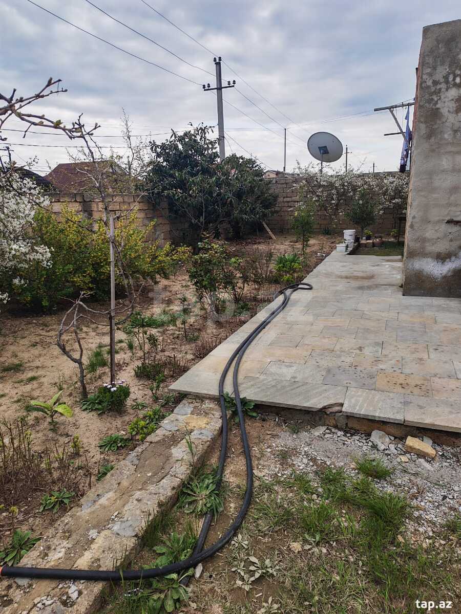 Həyət evi, Novxanı qəs. (2)