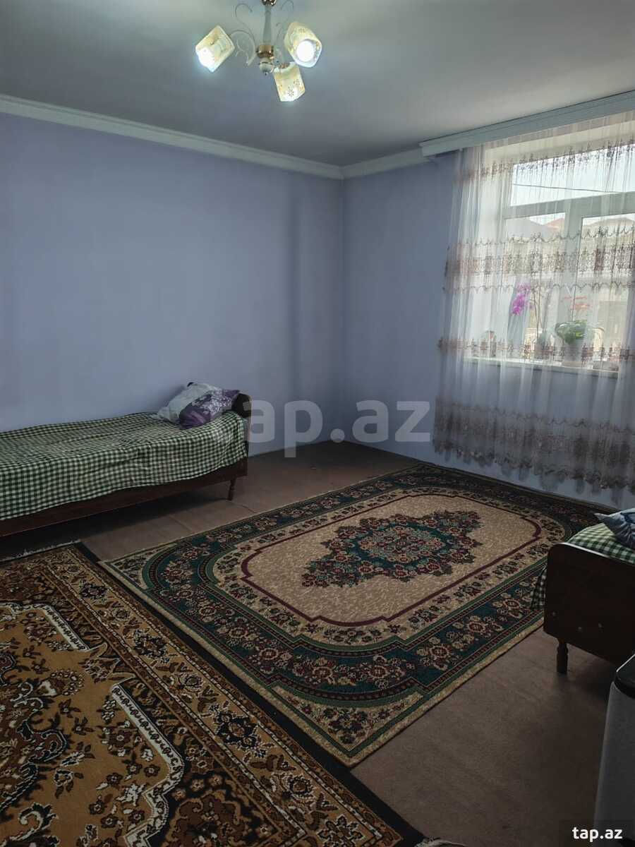 Həyət evi, Novxanı qəs. (8)