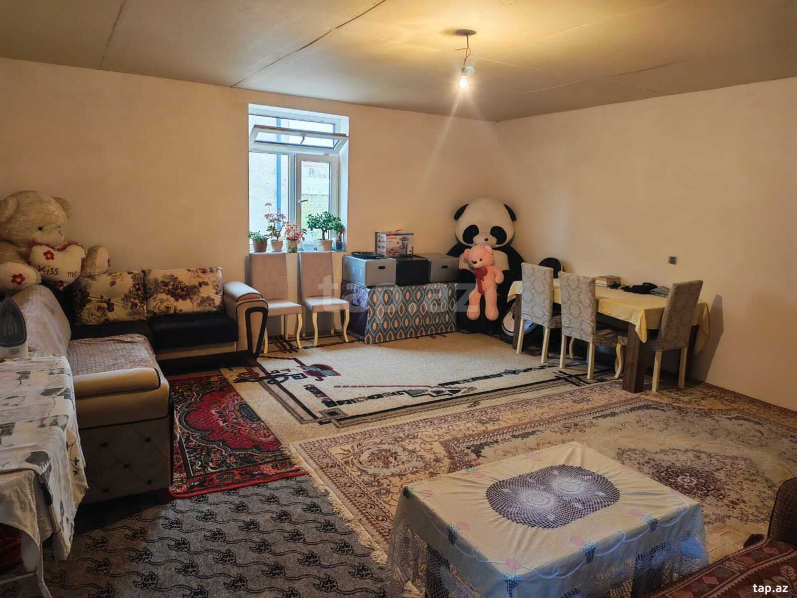 Həyət evi, Novxanı qəs. (6)