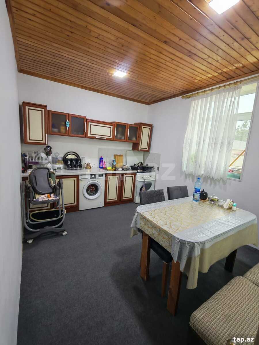 Həyət evi, Novxanı qəs. (9)