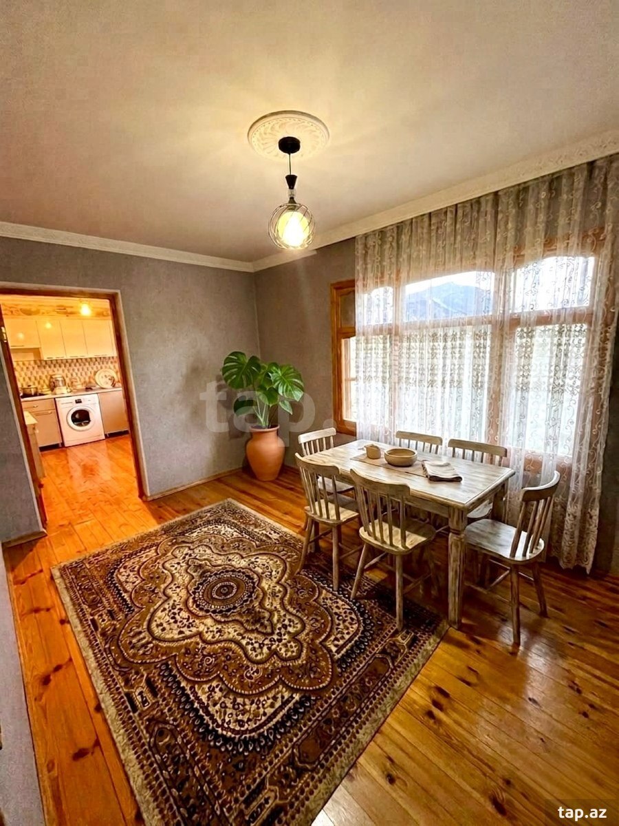 3 otaqlı həyət evi satılır, Şəki, Şəki