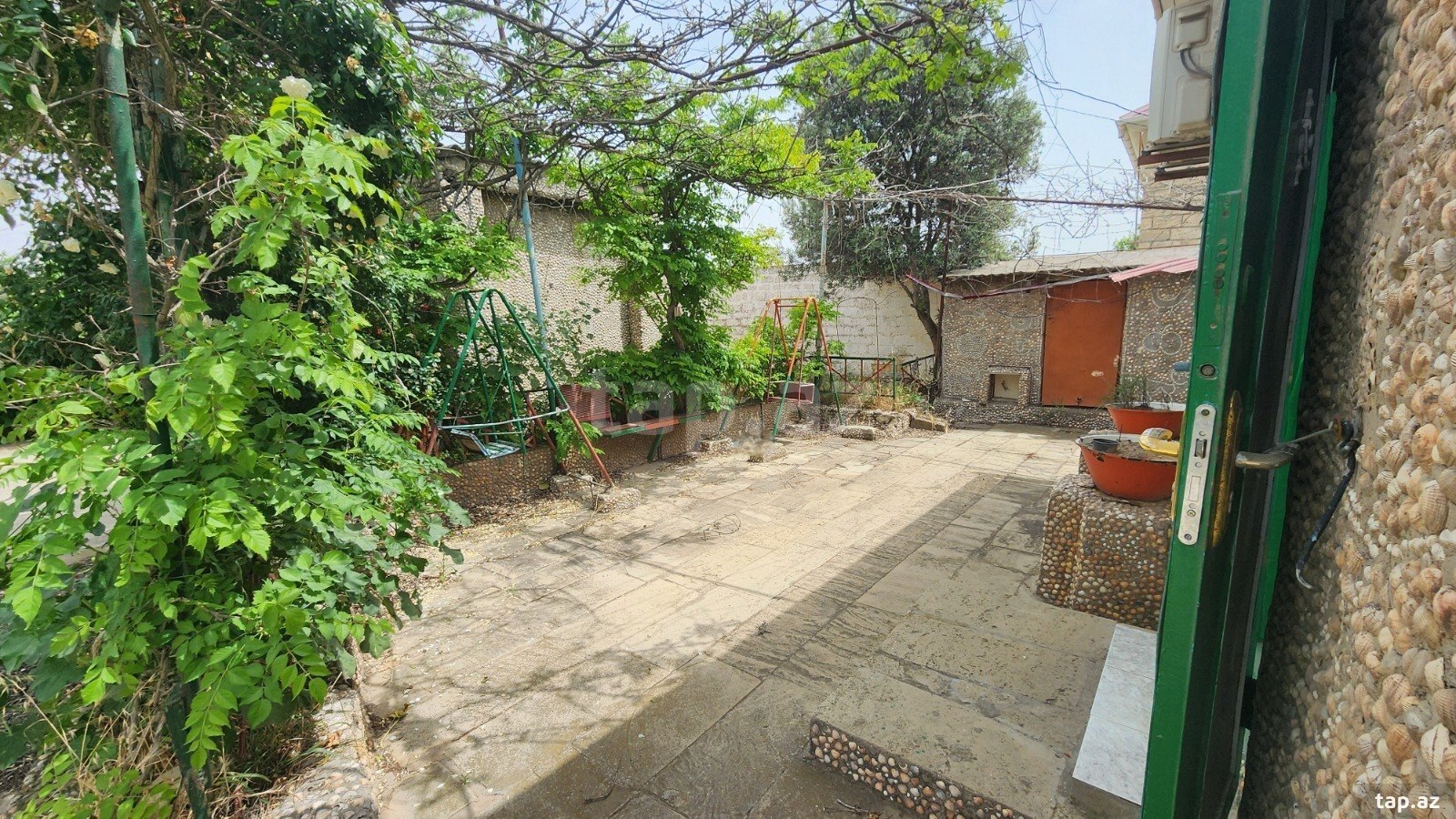 24 sot torpaq sahəsi, Albalı qəs. (30)