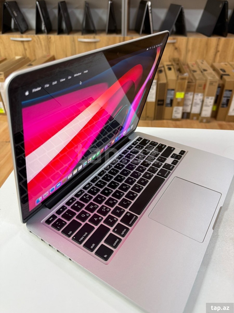 Noutbuk Apple MacBook Pro  (3)