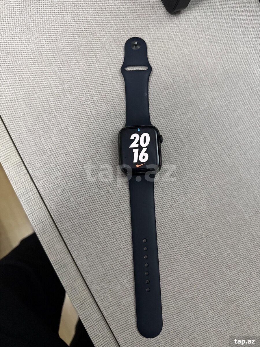 Apple Watch Series 7 Aluminum Green 45mm
