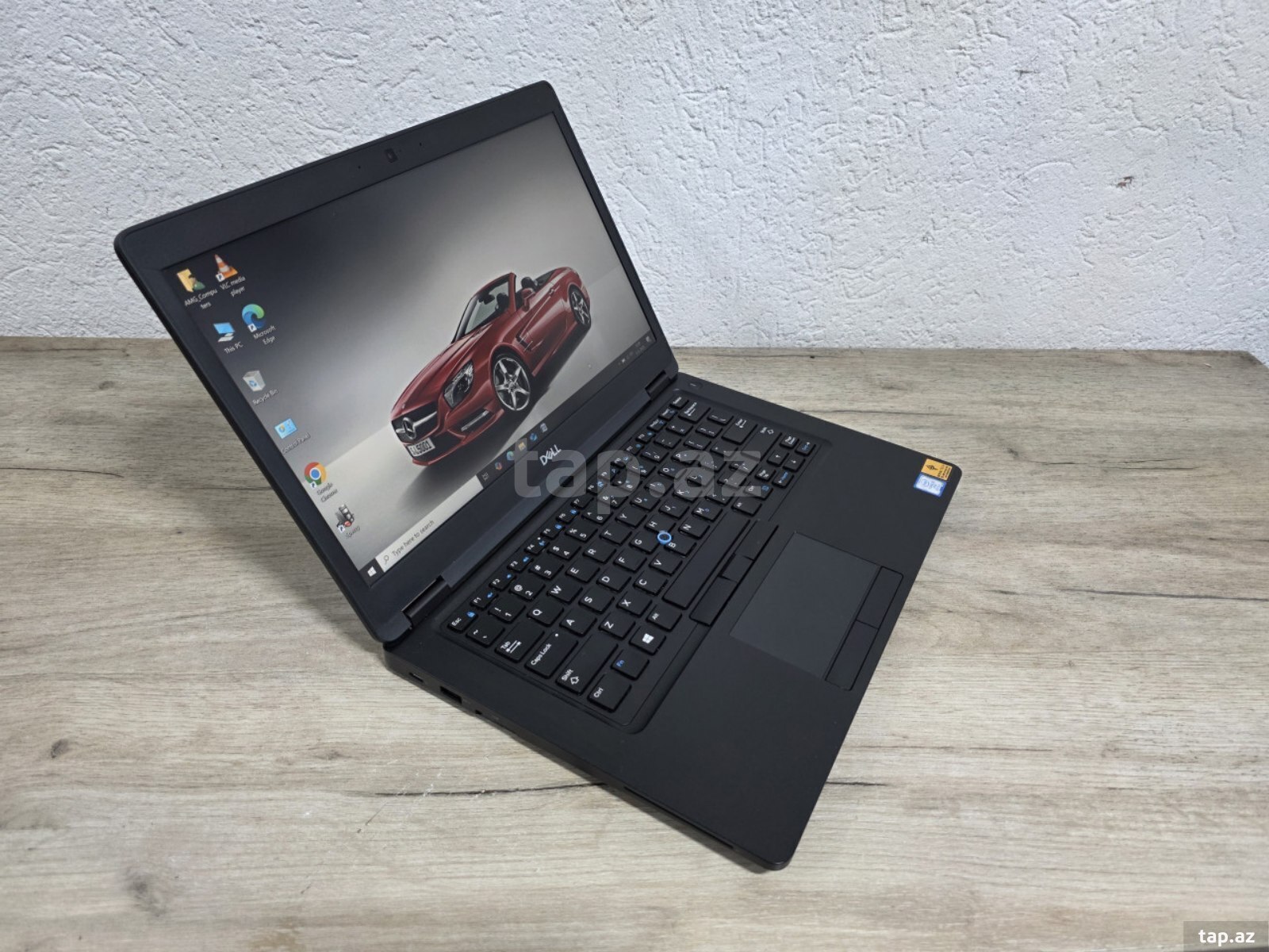 Noutbuk Dell Latitude (2)