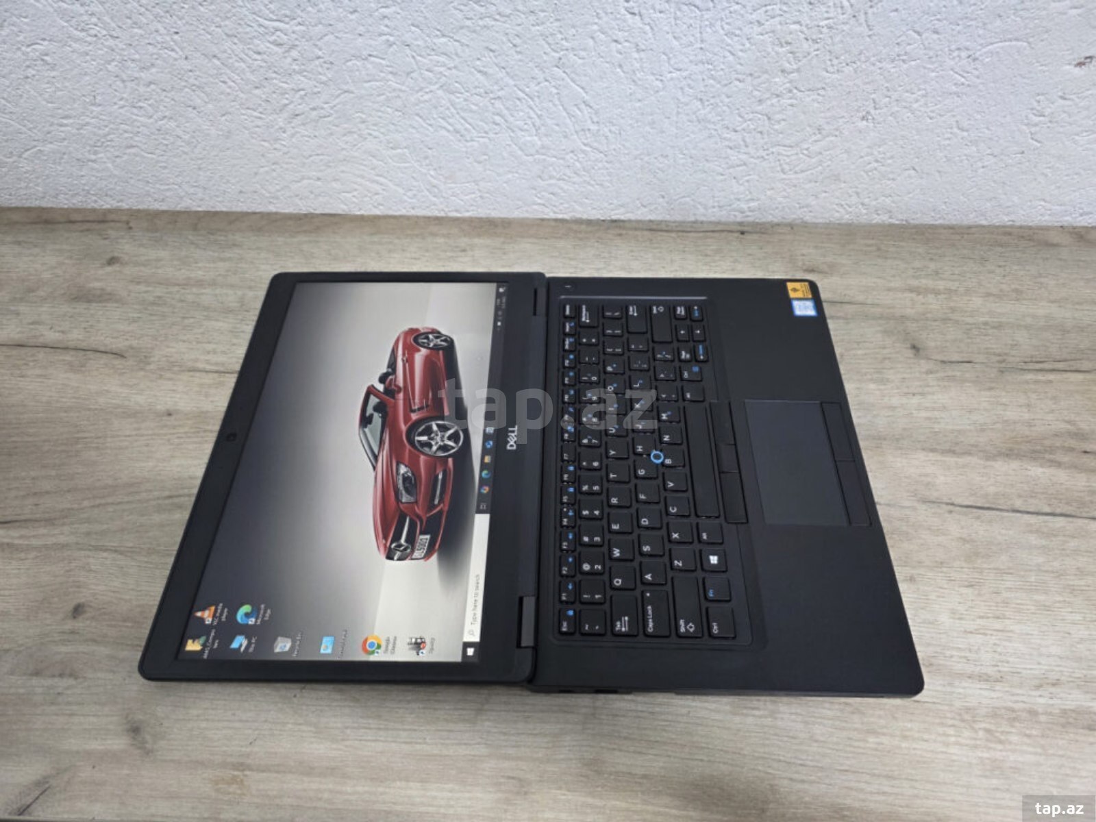 Noutbuk Dell Latitude (4)