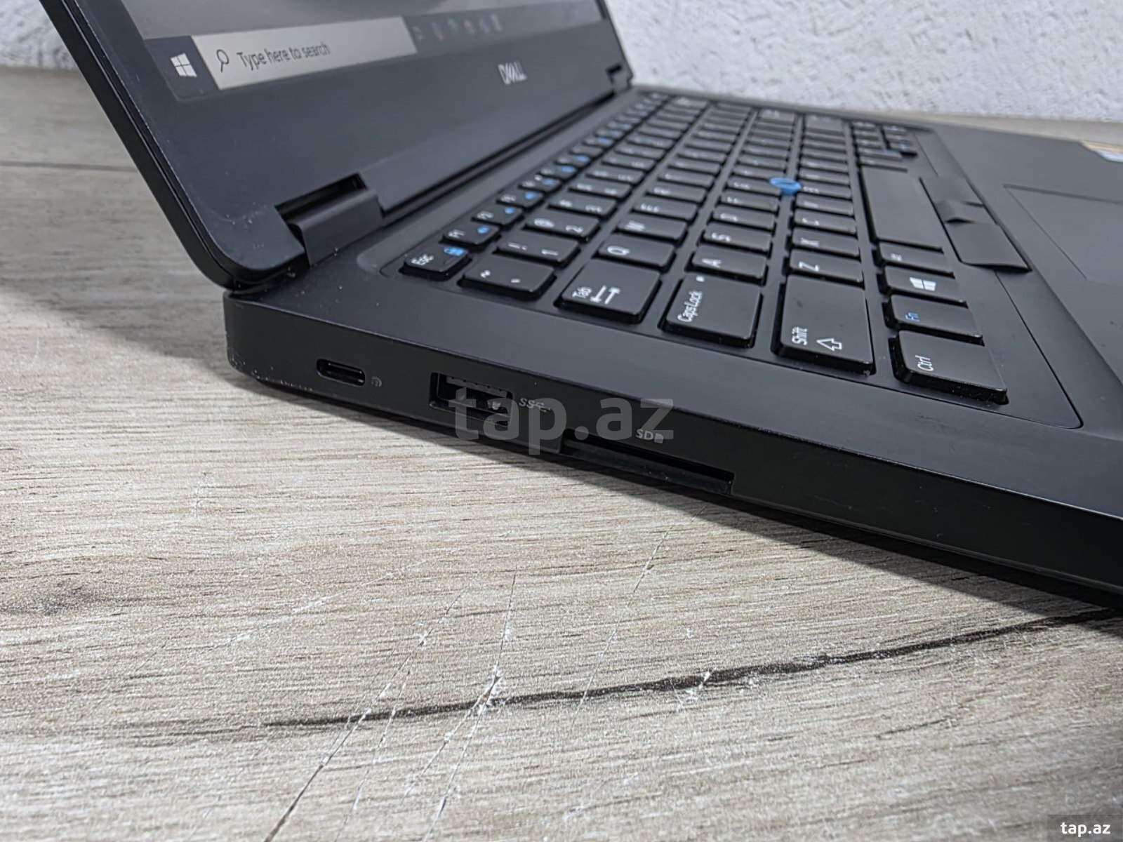 Noutbuk Dell Latitude (6)