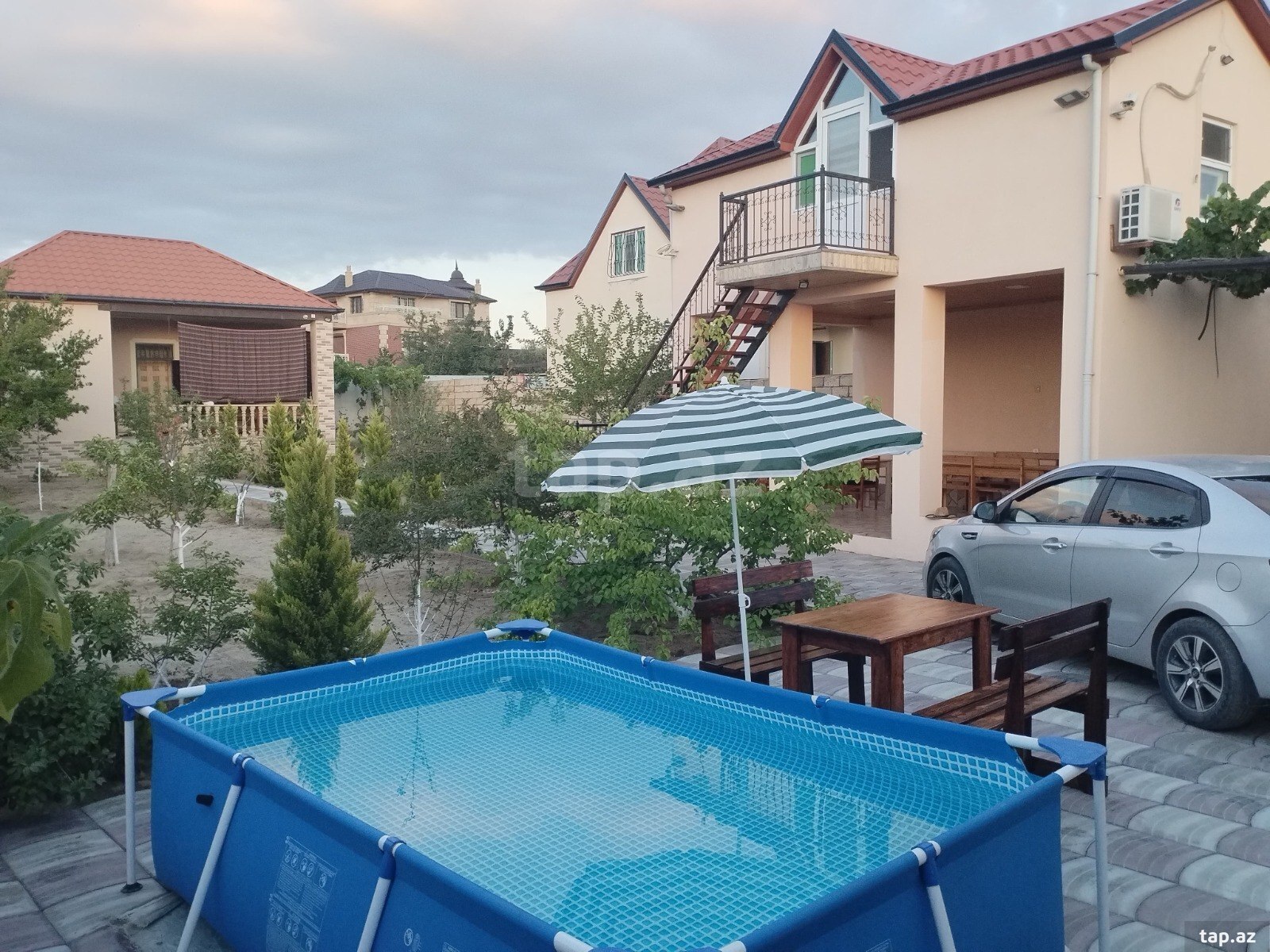 Bağ evi kirayə verilir, Novxanı qəs. (23)