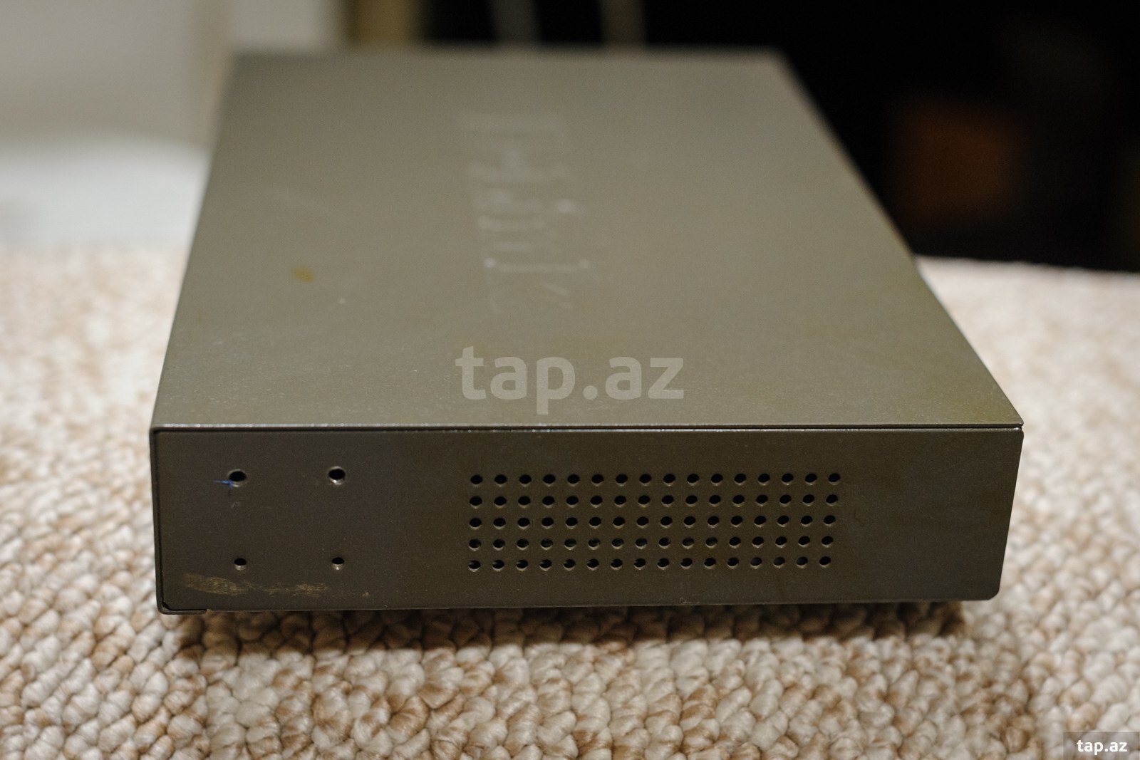 D-Link 16-port switch (4)