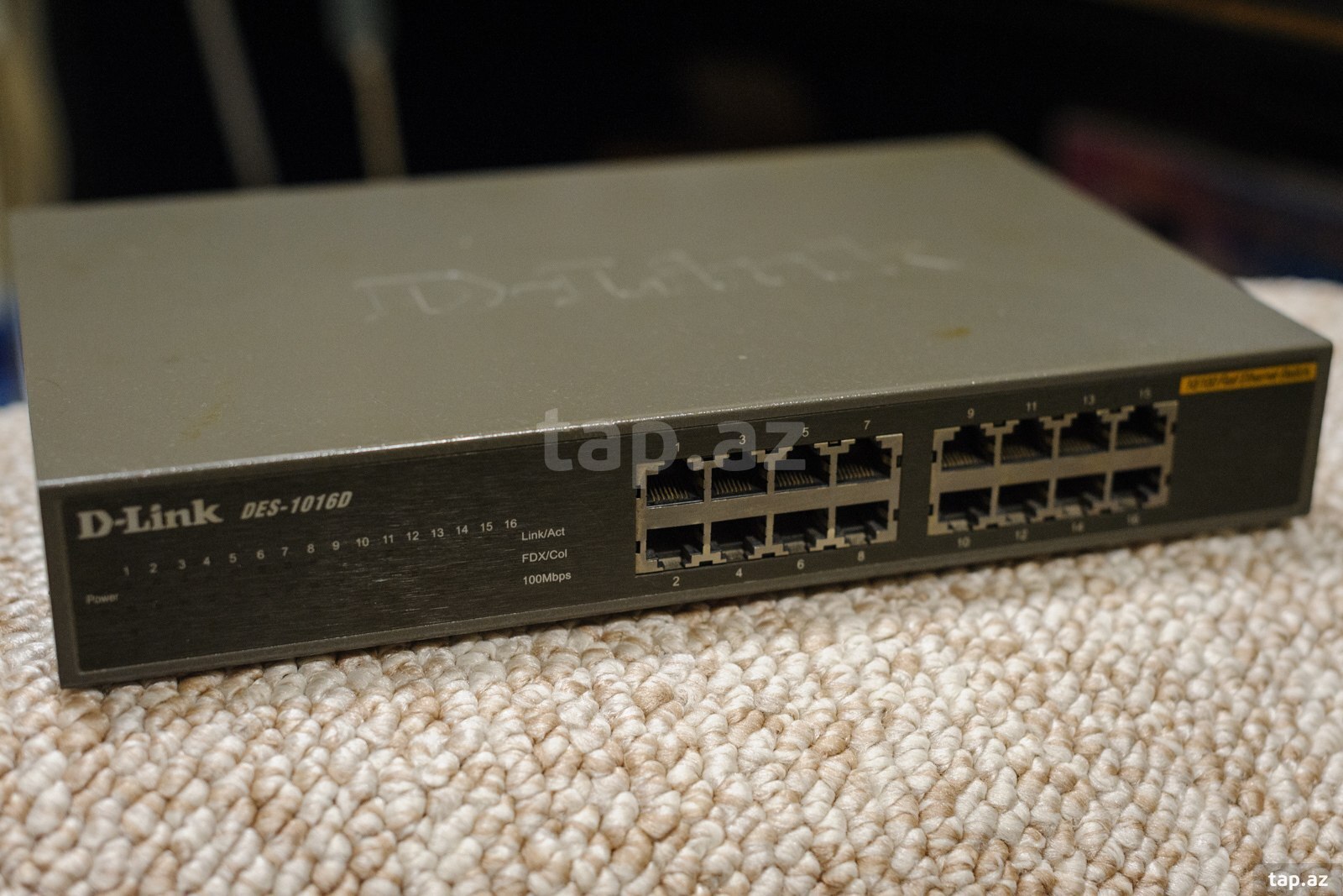 D-Link 16-port switch (5)