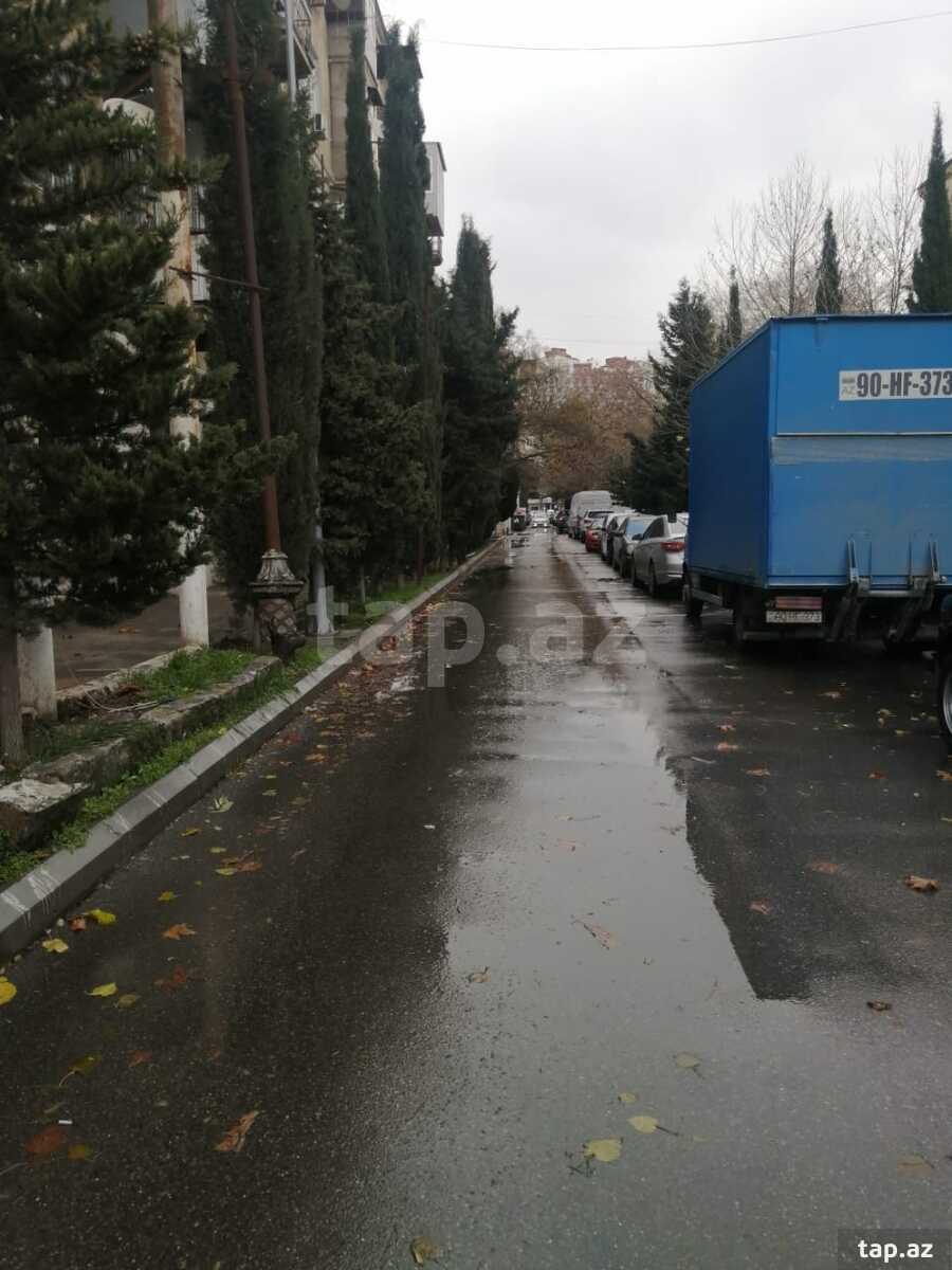 Qaraj, Əhməd Rəcəbli küç. (8)