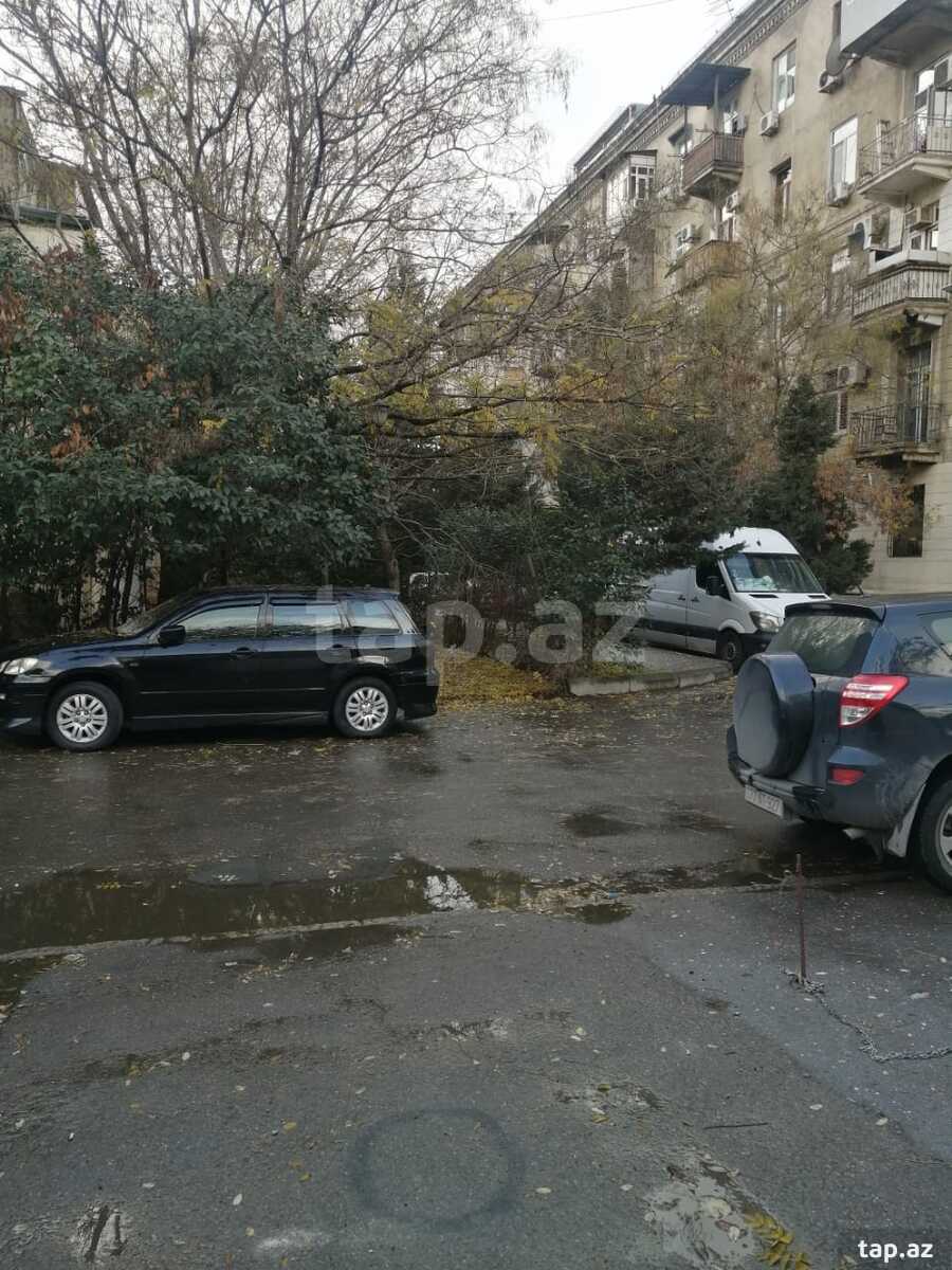 Qaraj, Əhməd Rəcəbli küç. (9)