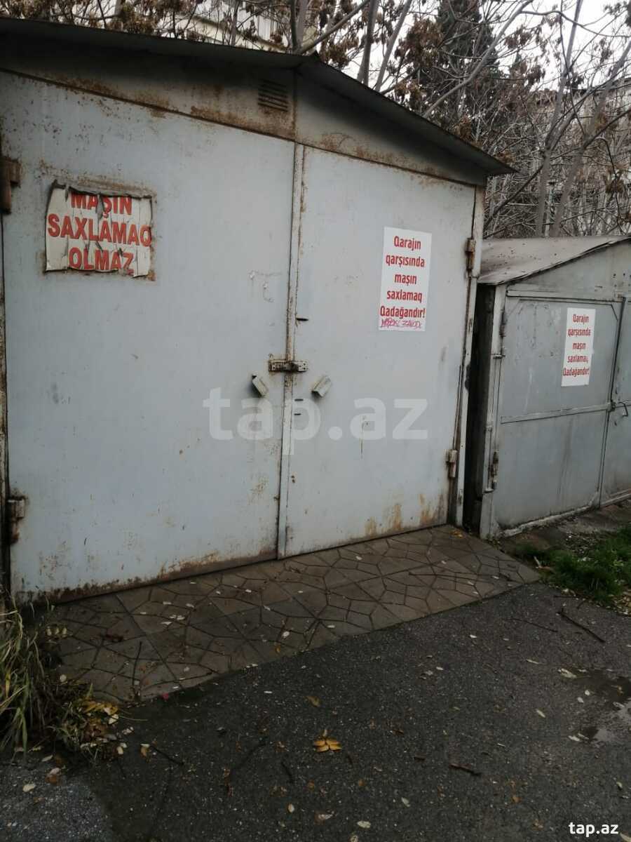 Qaraj, Əhməd Rəcəbli küç. (4)
