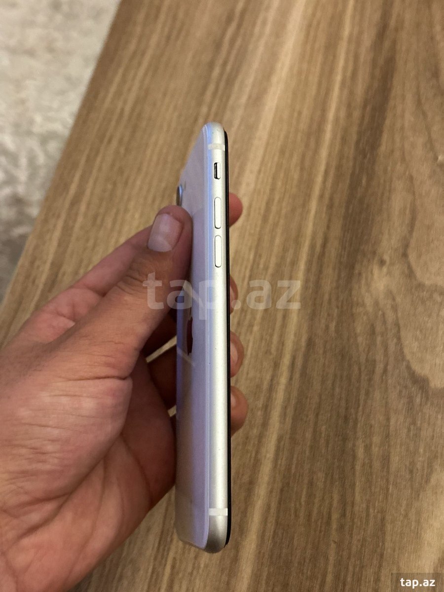 Apple iPhone SE (2020) White 64GB/3GB (3)