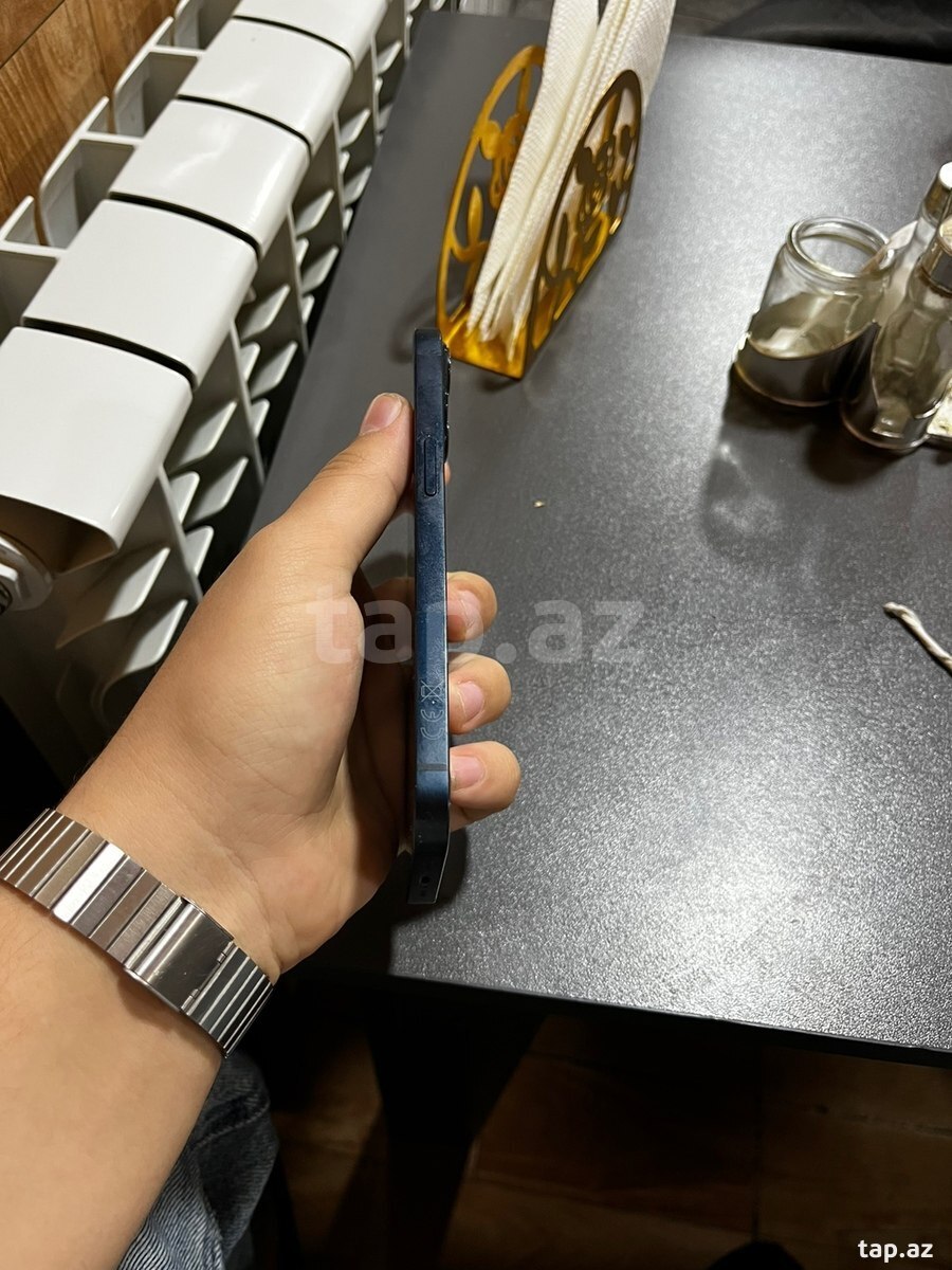 Apple iPhone 13 Midnight 128GB/4GB (4)