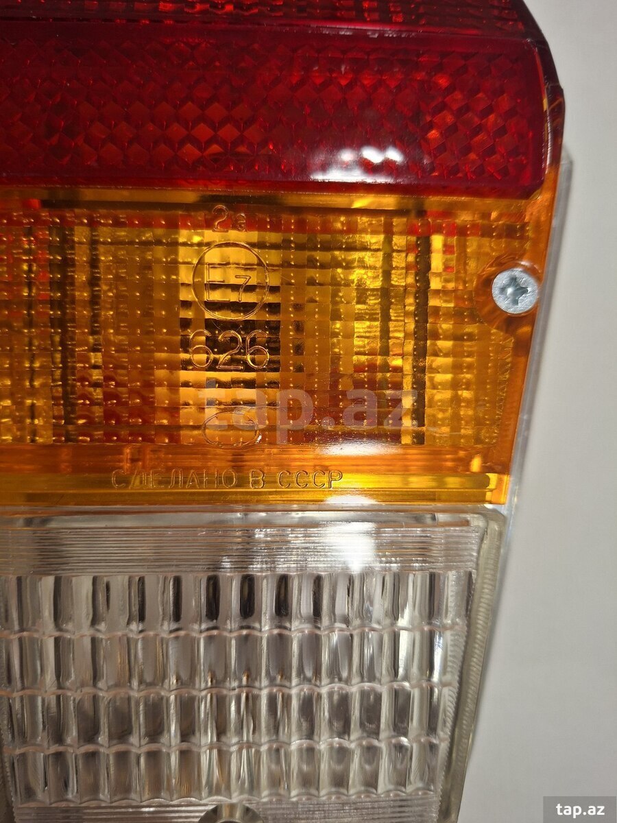 GAZ 24 arxa işıqları (2)
