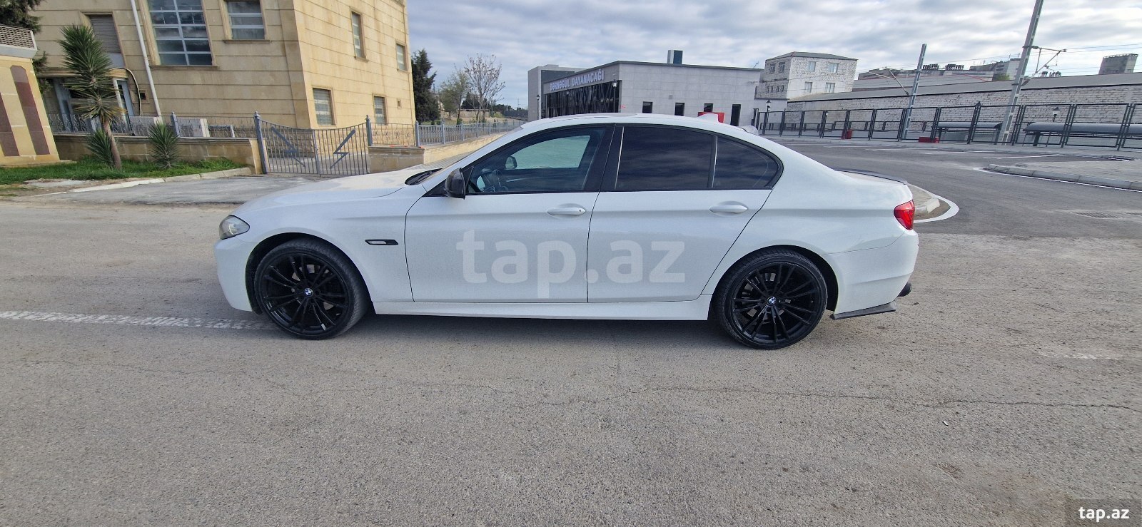 BMW 528, 2011 il (12)