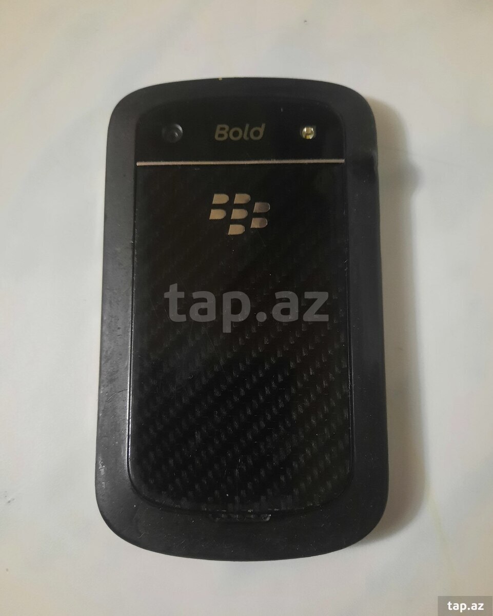 Blackberry Bold Touch 9900 Black 8GB (3)