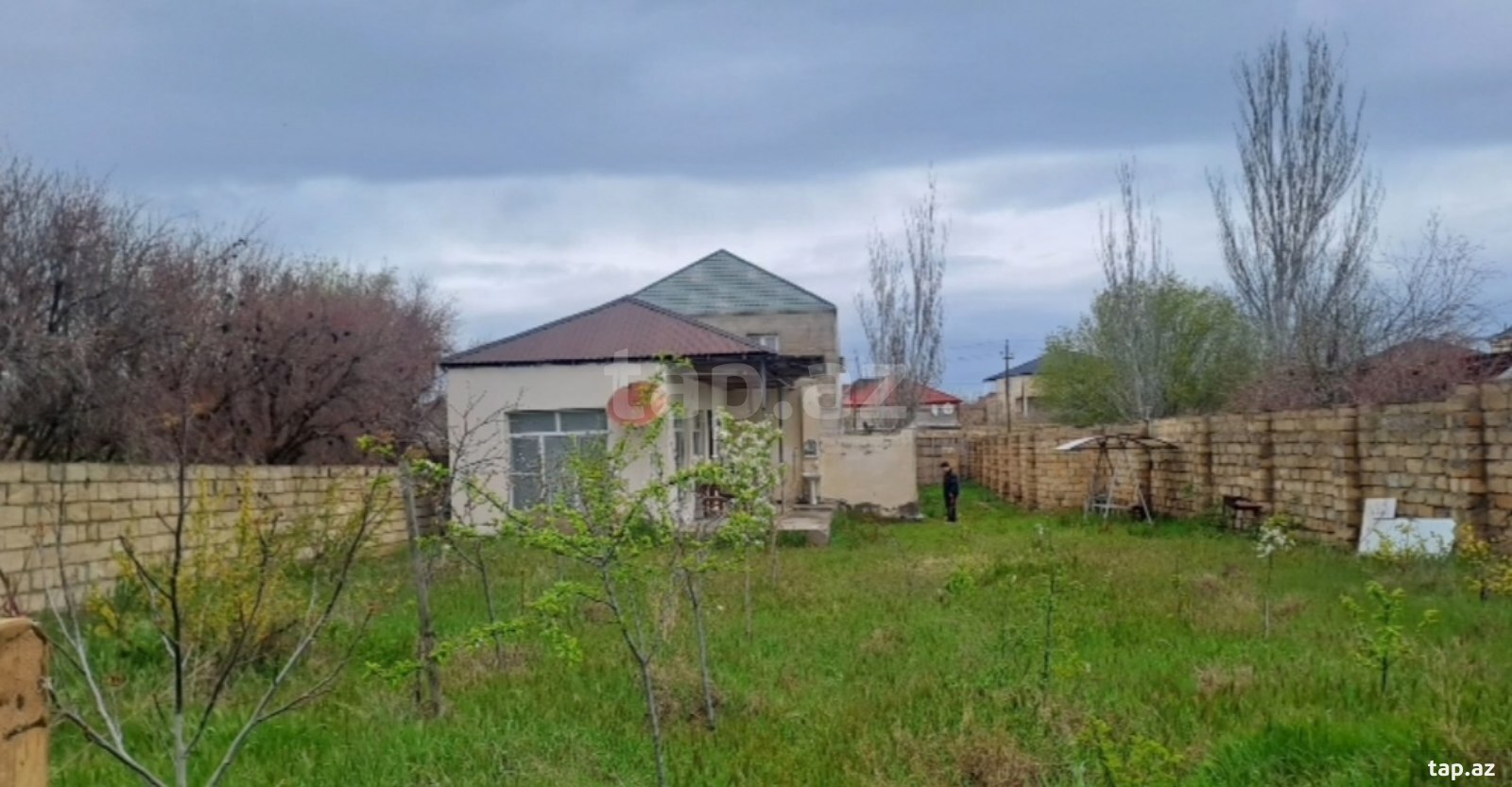 Bağ evi, Novxanı qəs. (11)