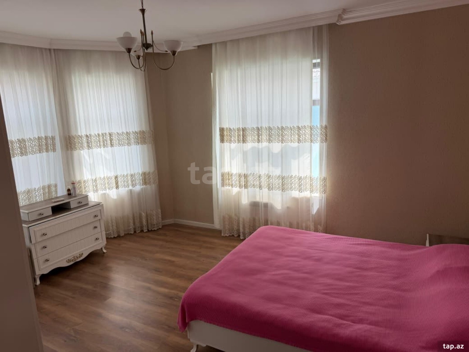 Həyət evi, Buzovna qəs. (18)