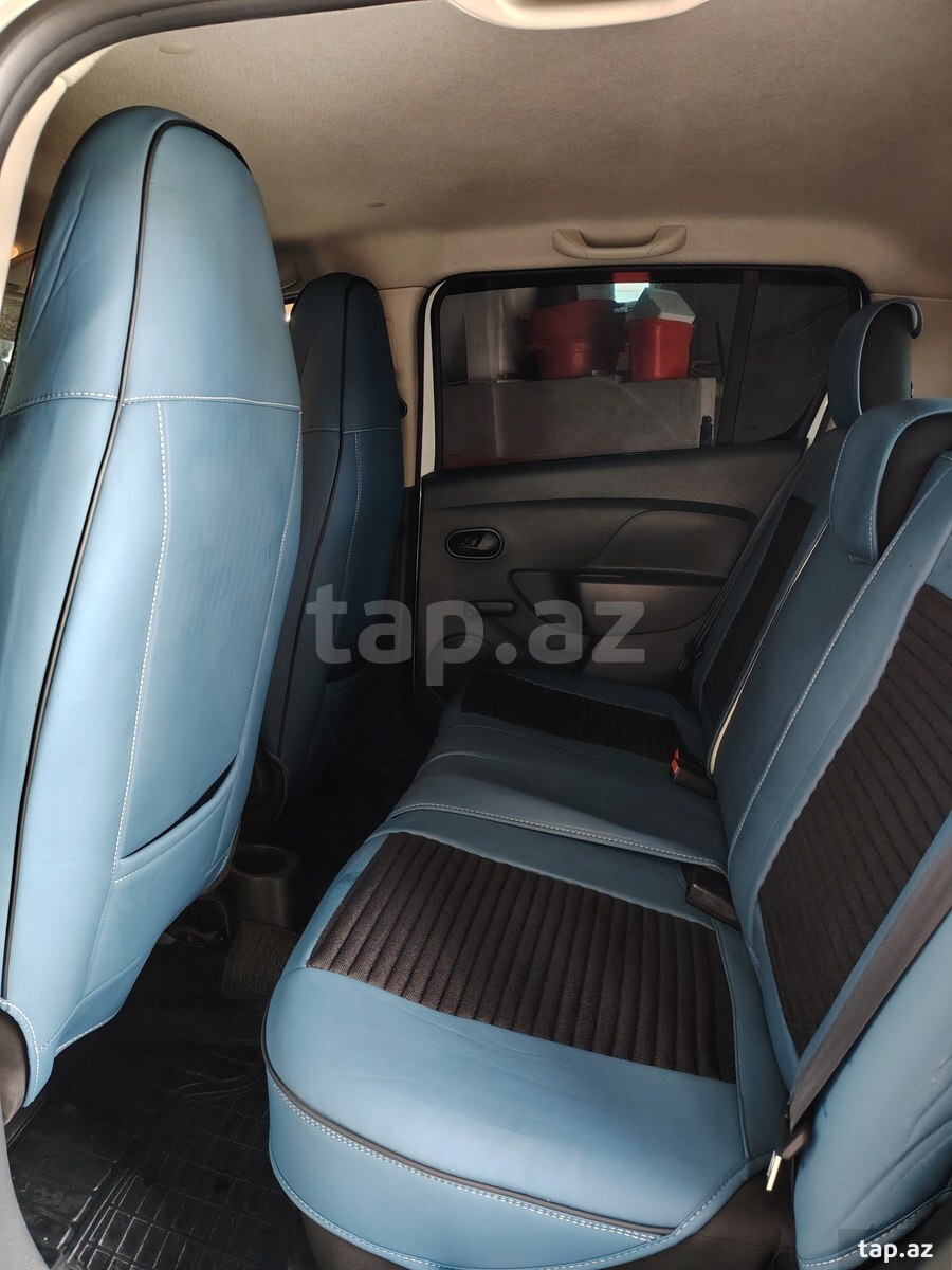 Renault Sandero, 2019 il (9)