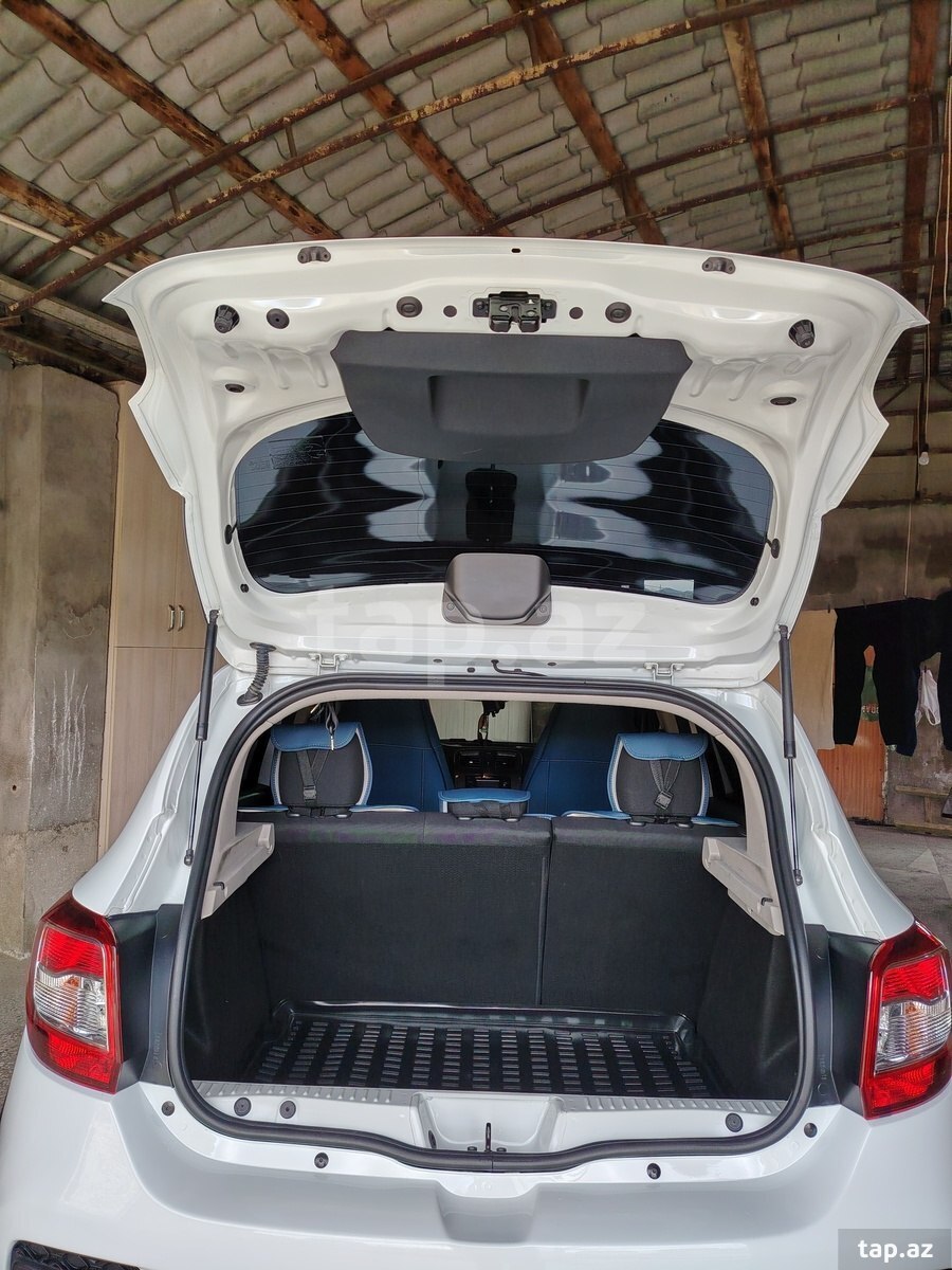 Renault Sandero, 2019 il (6)