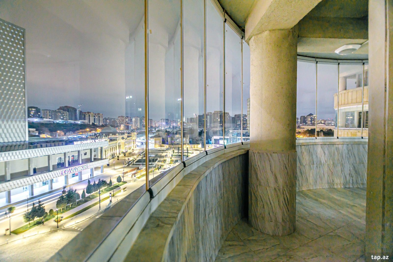 3-otaqlı yeni tikili kirayə verilir, 28 May m., 130 m² (3)