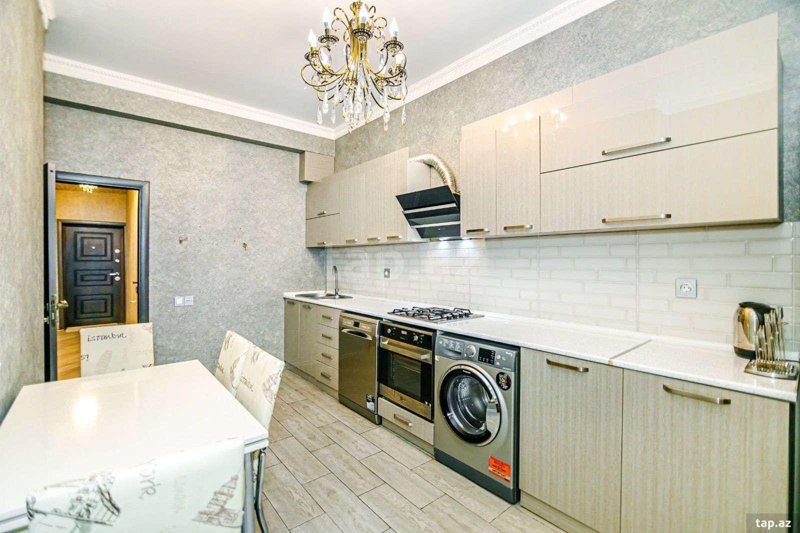 3-otaqlı yeni tikili kirayə verilir, 28 May m., 130 m² (14)