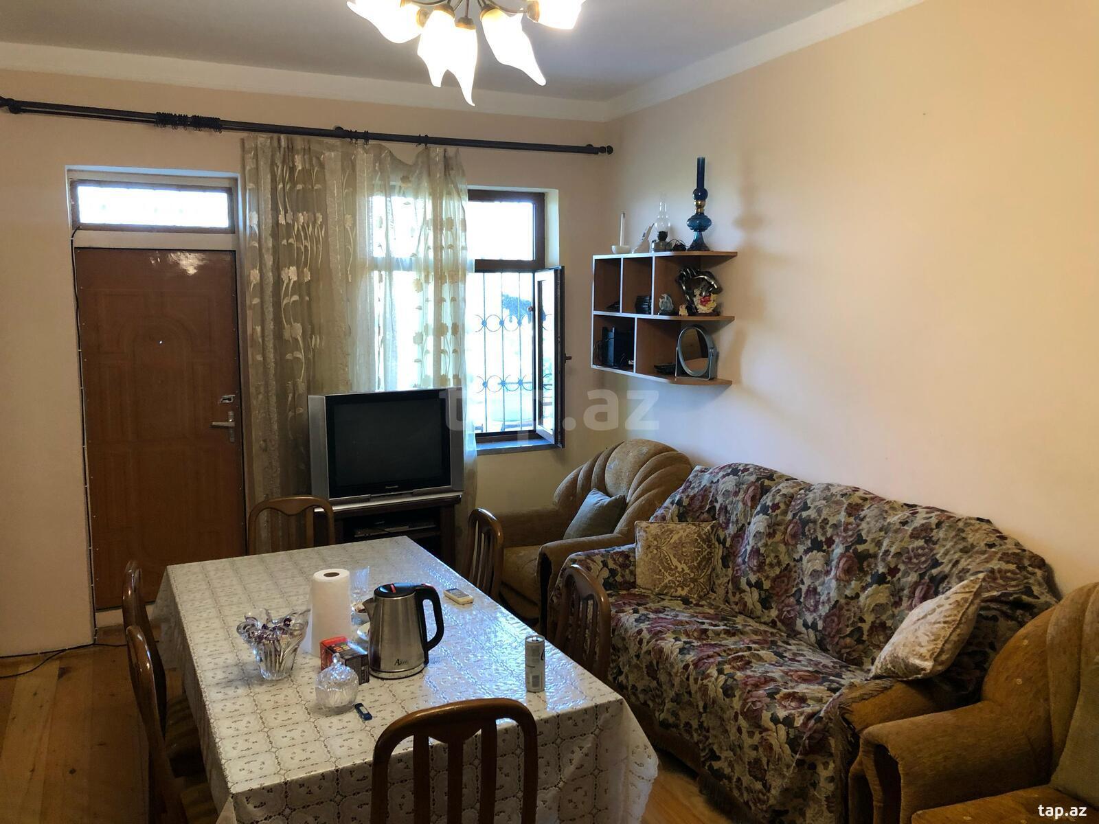 Bağ evi, Novxanı qəs. (2)