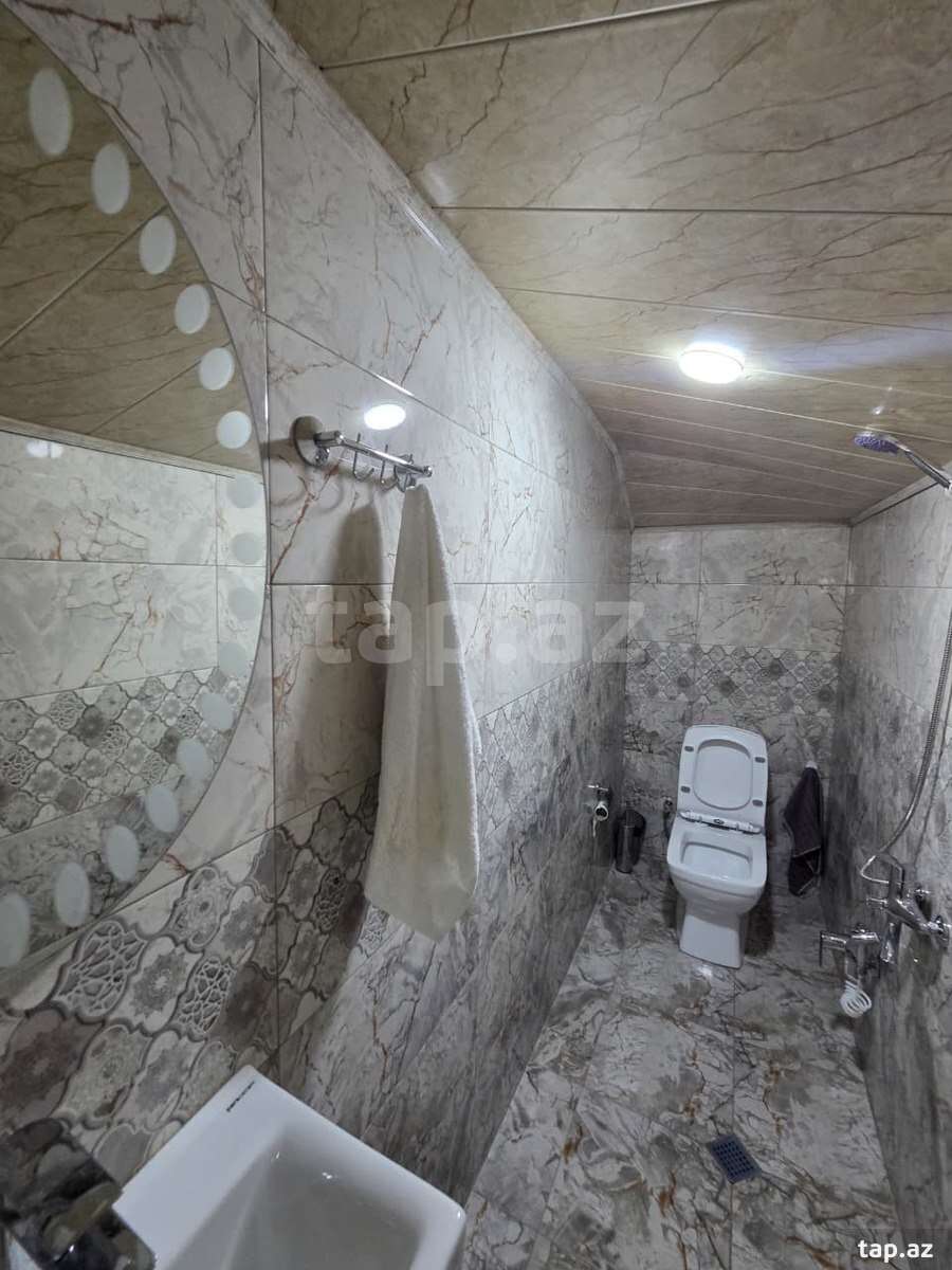 Həyət evi, Novxanı qəs. (11)