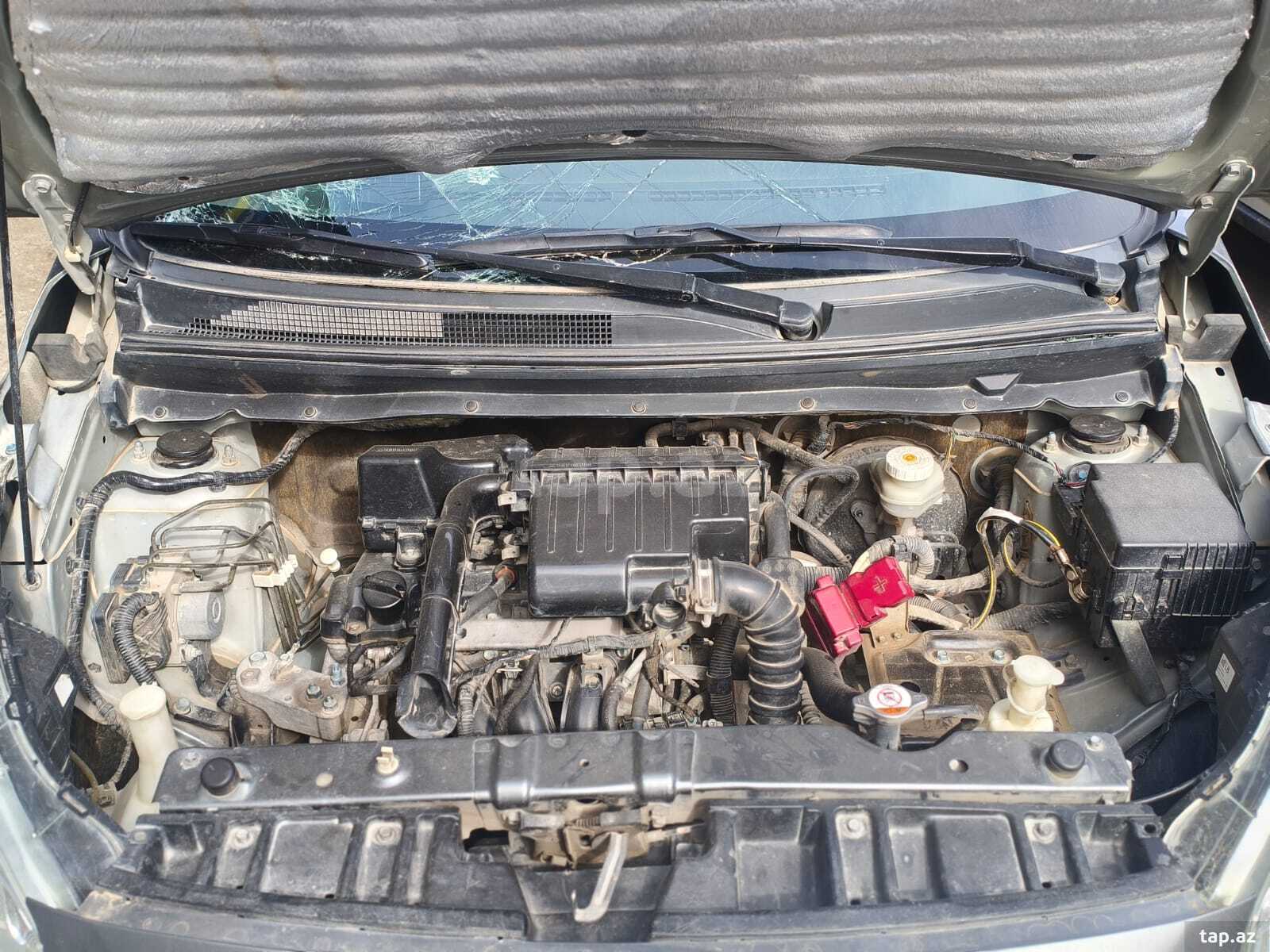 Mitsubishi Attraj ehtiyat hissələri  (2)