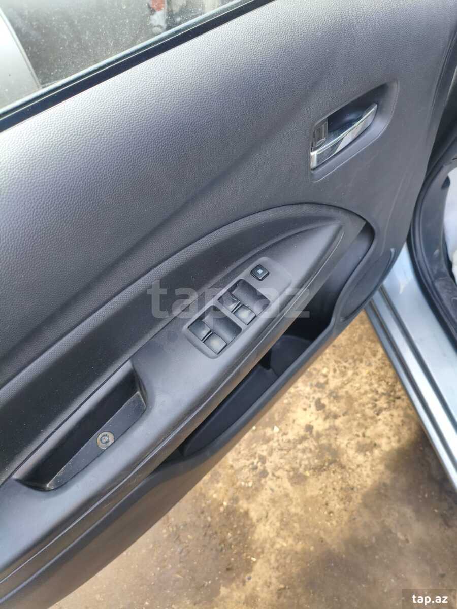 Mitsubishi Attraj ehtiyat hissələri  (7)