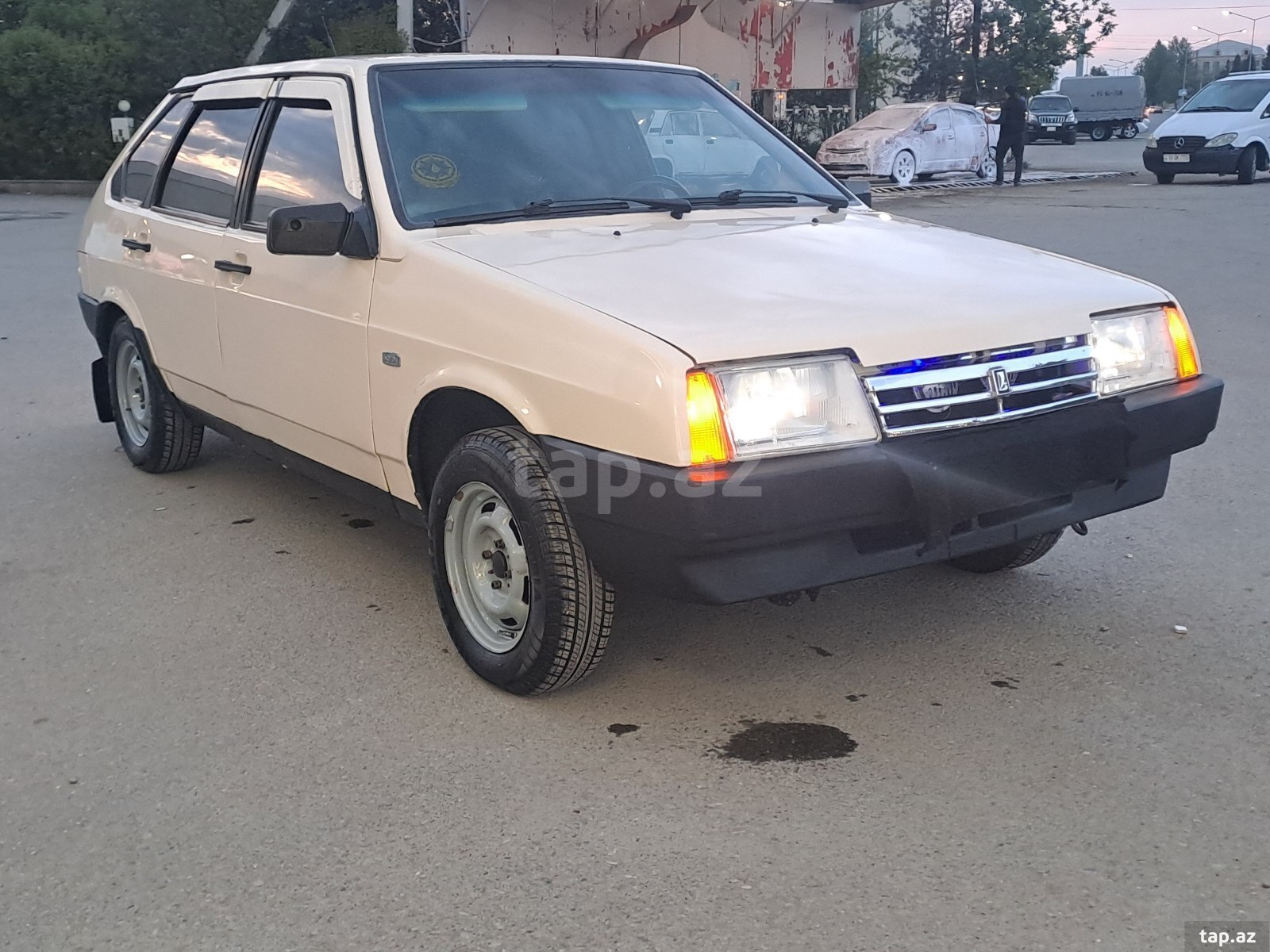 LADA (VAZ) 2109, 1988 il