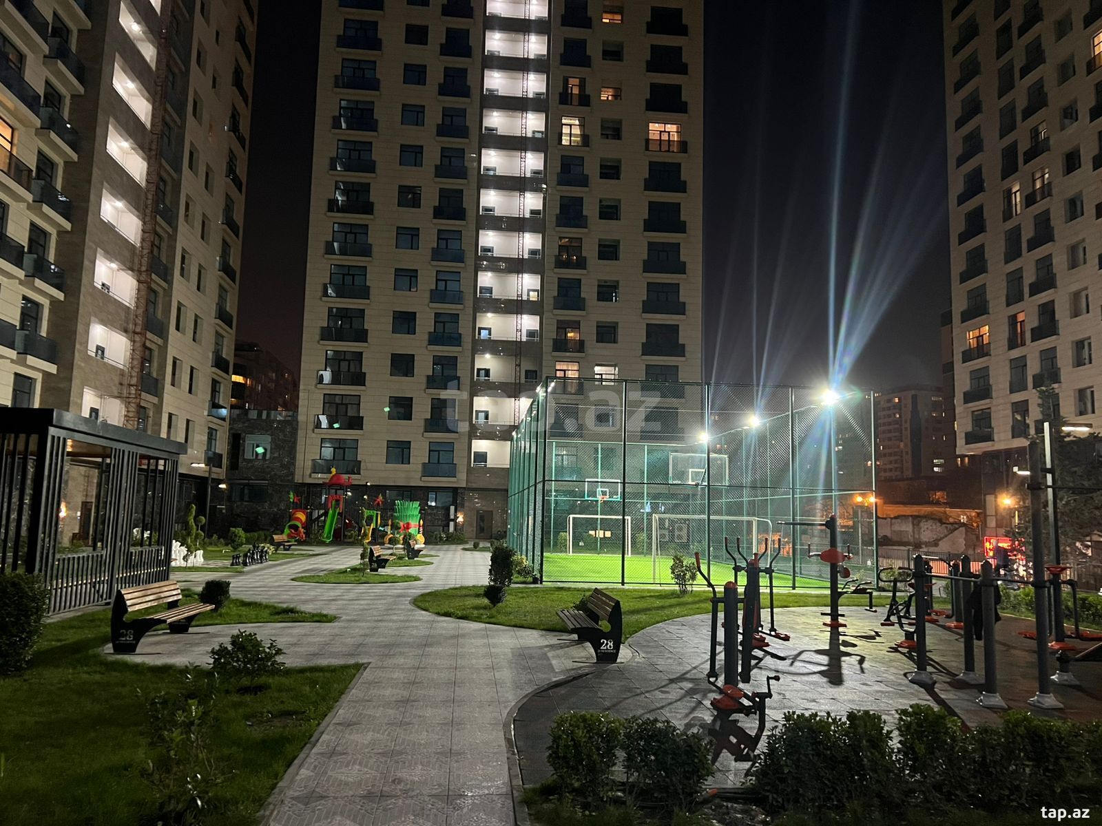 3-otaqlı yeni tikili kirayə verilir, 28 May m., 110 m²