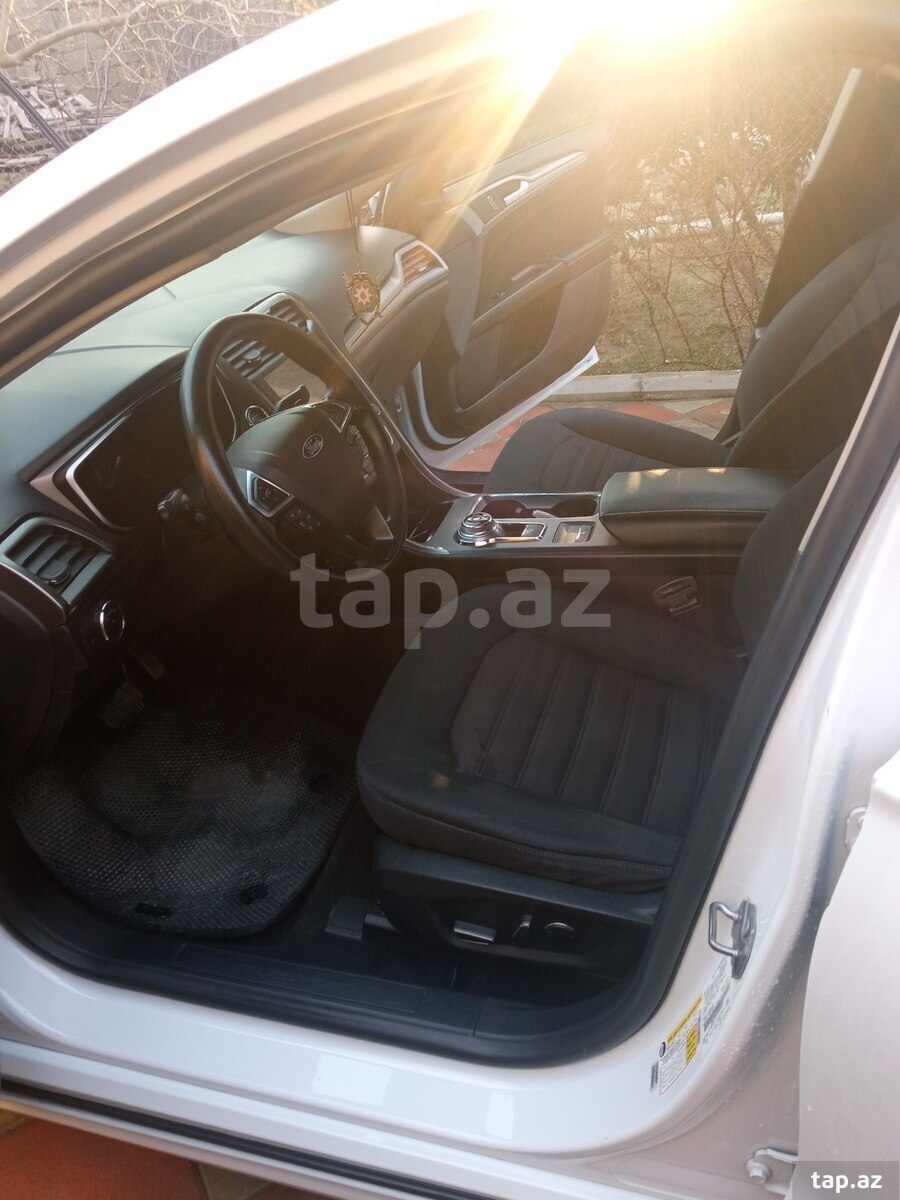 Ford Fusion, 2019 il (27)