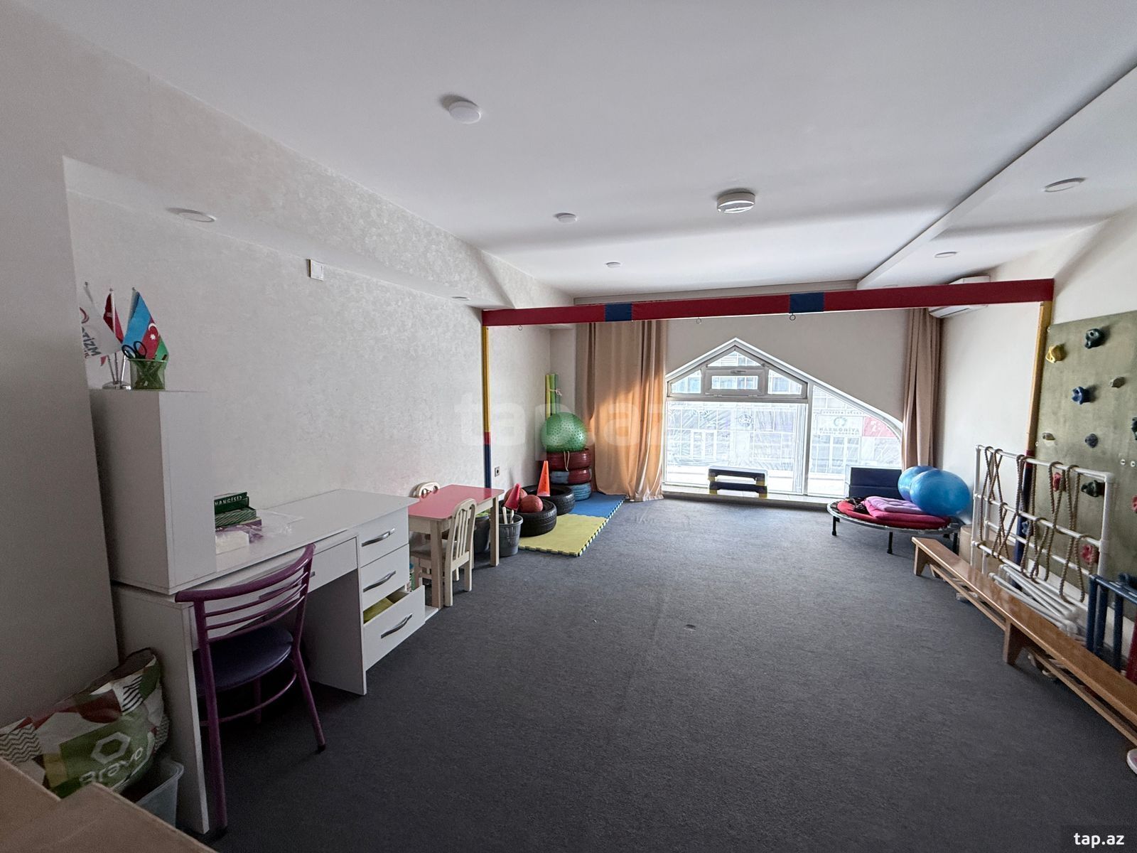 Ofis, Təbriz küç. (4)