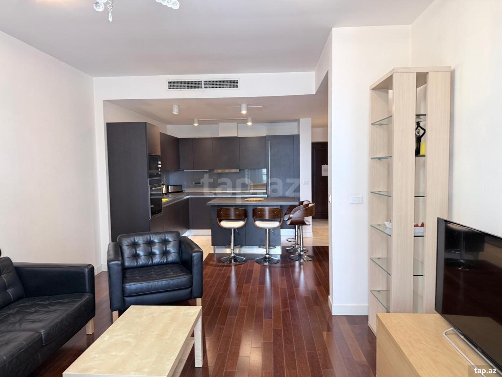 2-otaqlı yeni tikili kirayə verilir, Neftçilər pr., 84 m²