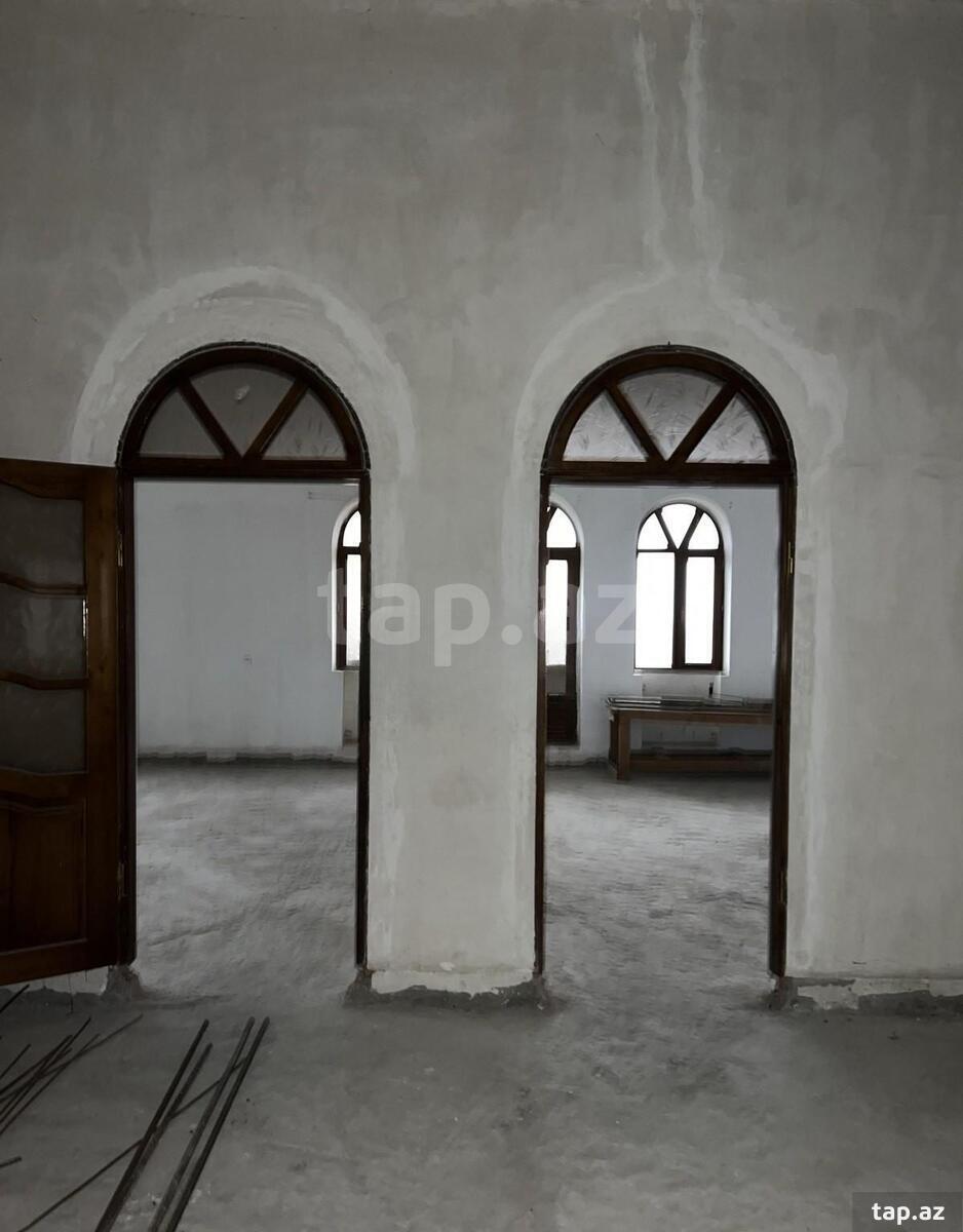 Həyət evi, Qara Qarayev m.